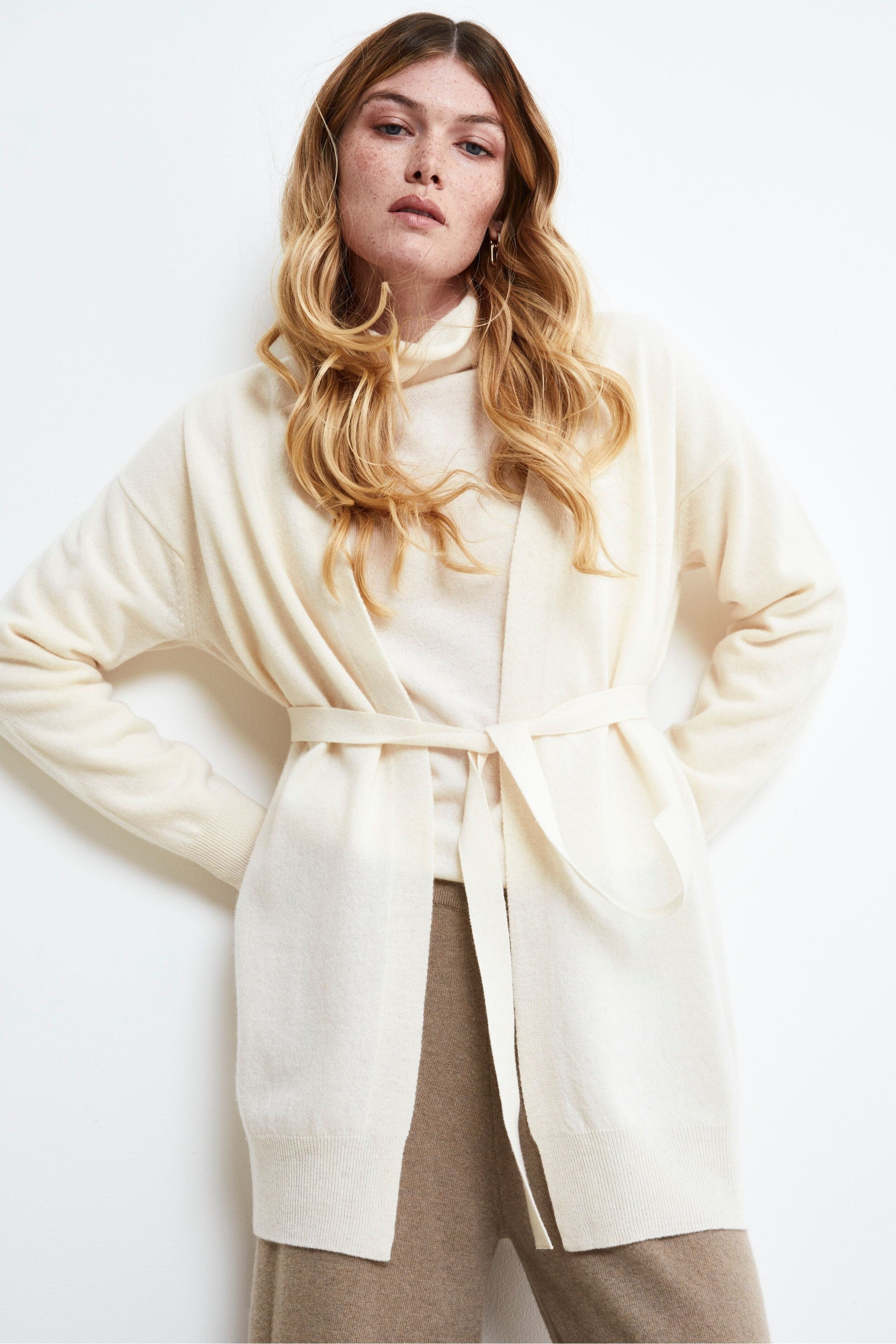 Cardigan con Cintura in Lana e Cashmere - LATTE