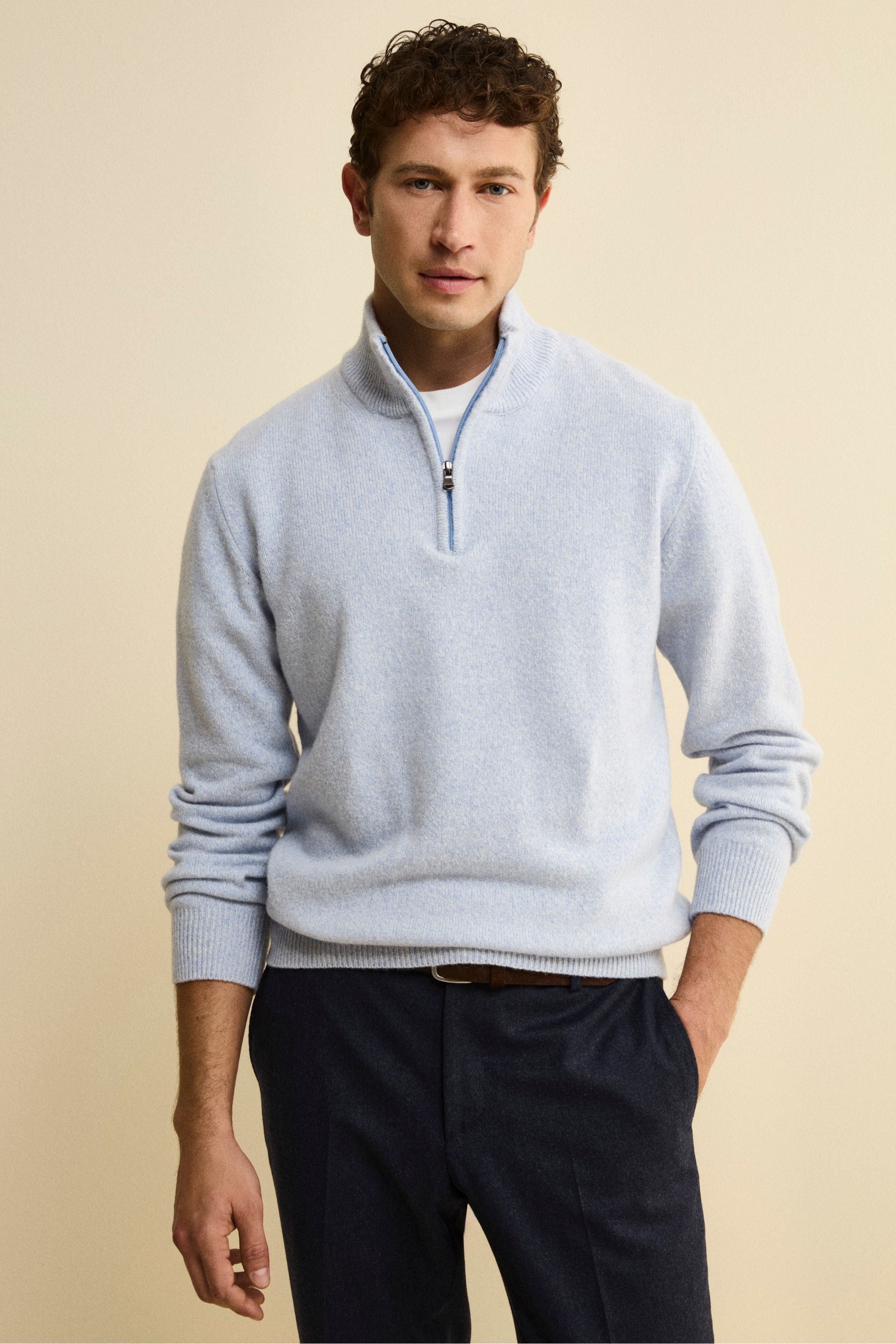 Zip Mock Neck in Wool Blend - Light blue