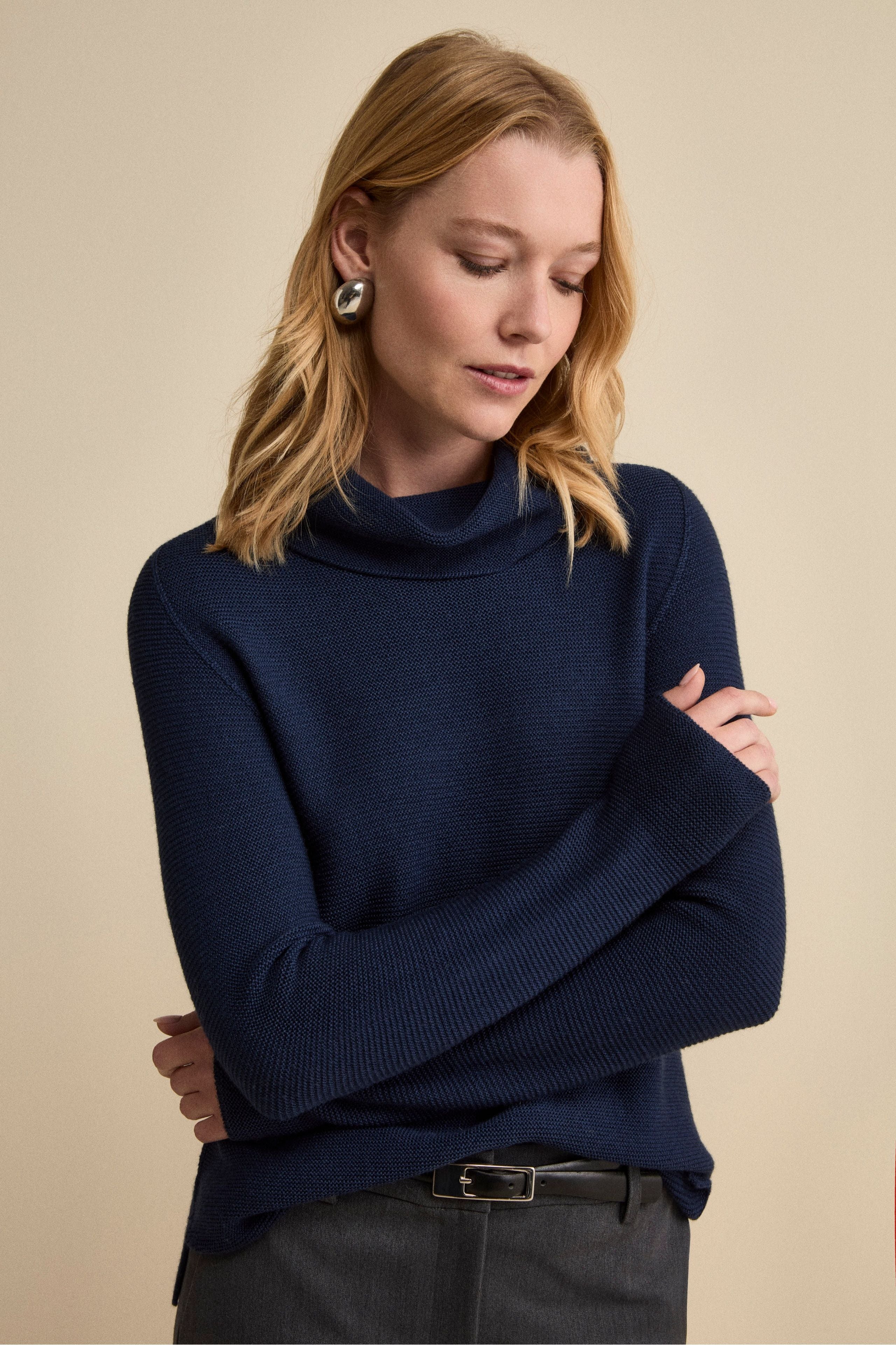 Sweater with Side Slits in Merino Wool - Navy blue