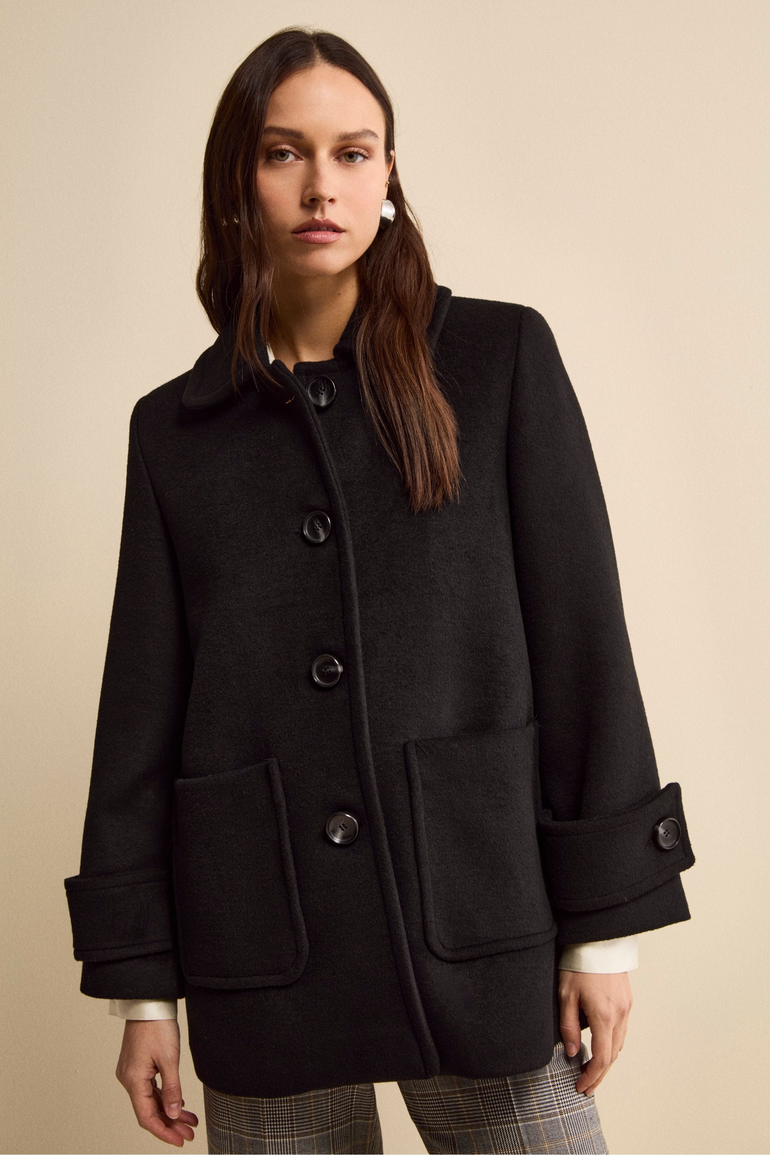 Short Lined Coat in Wool Blend - BLACK