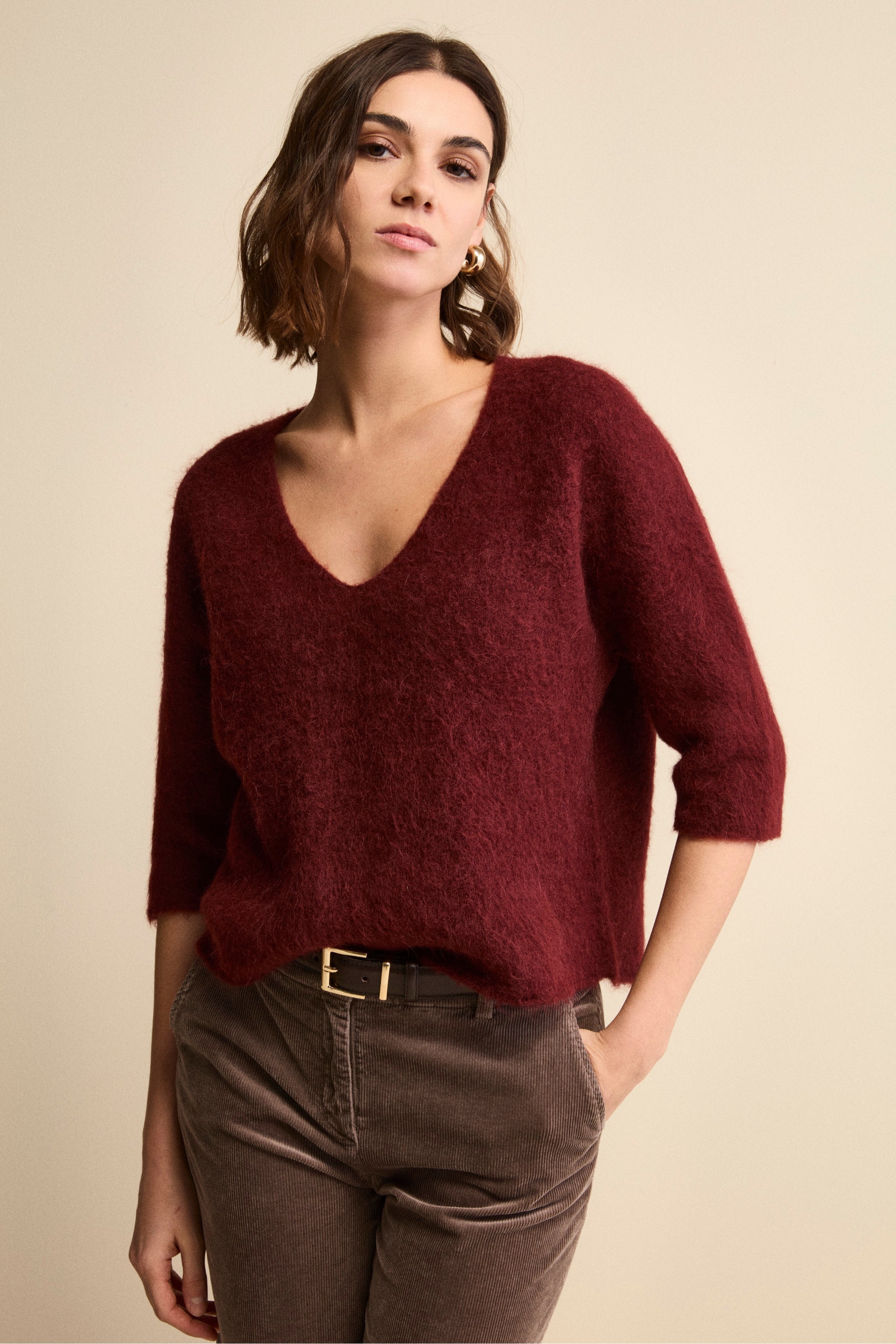 V-Neck Boxy Sweater in Alpaca Blend - Burgundy