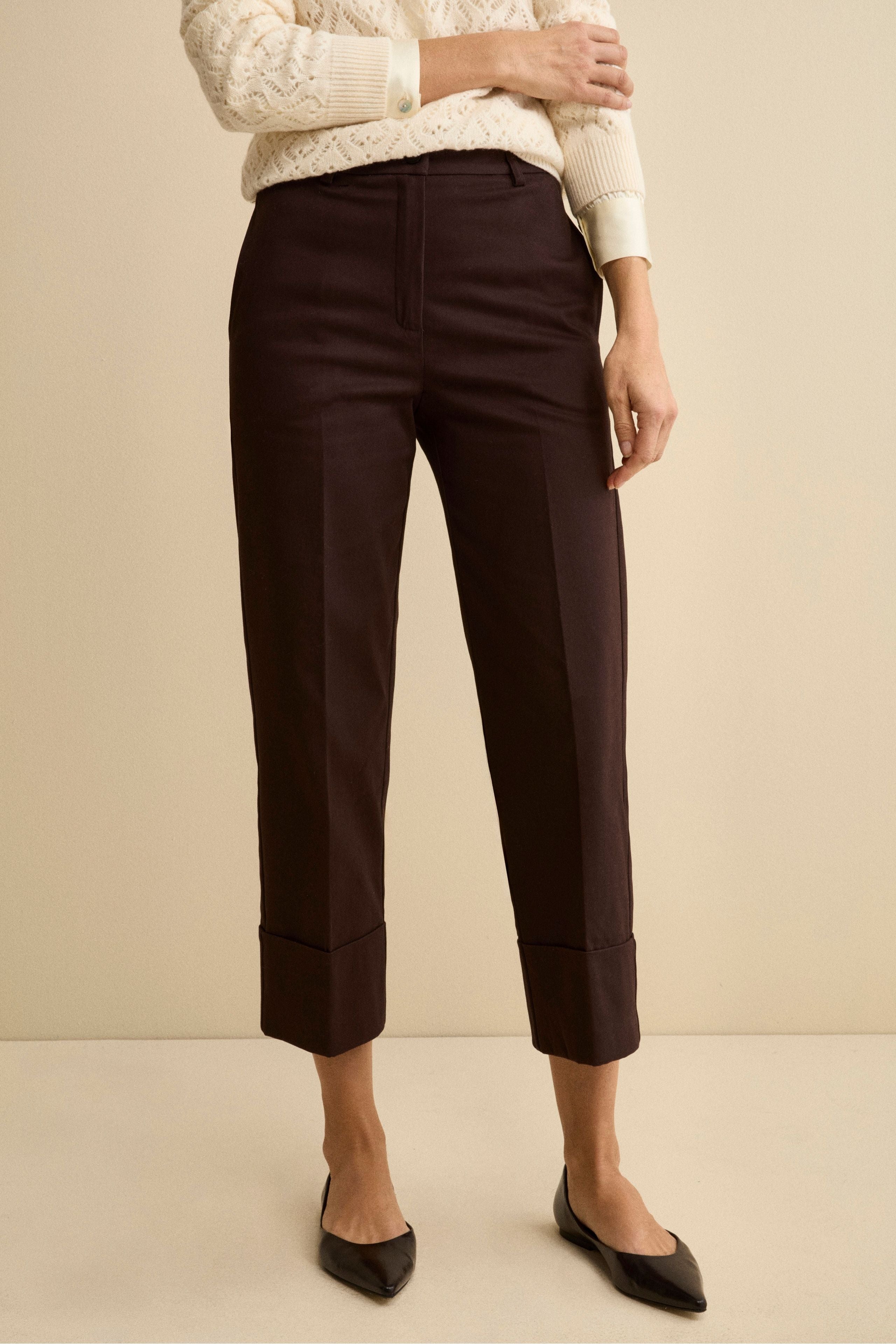 Wide-Leg Pleated Trousers with Cuff - Dark brown