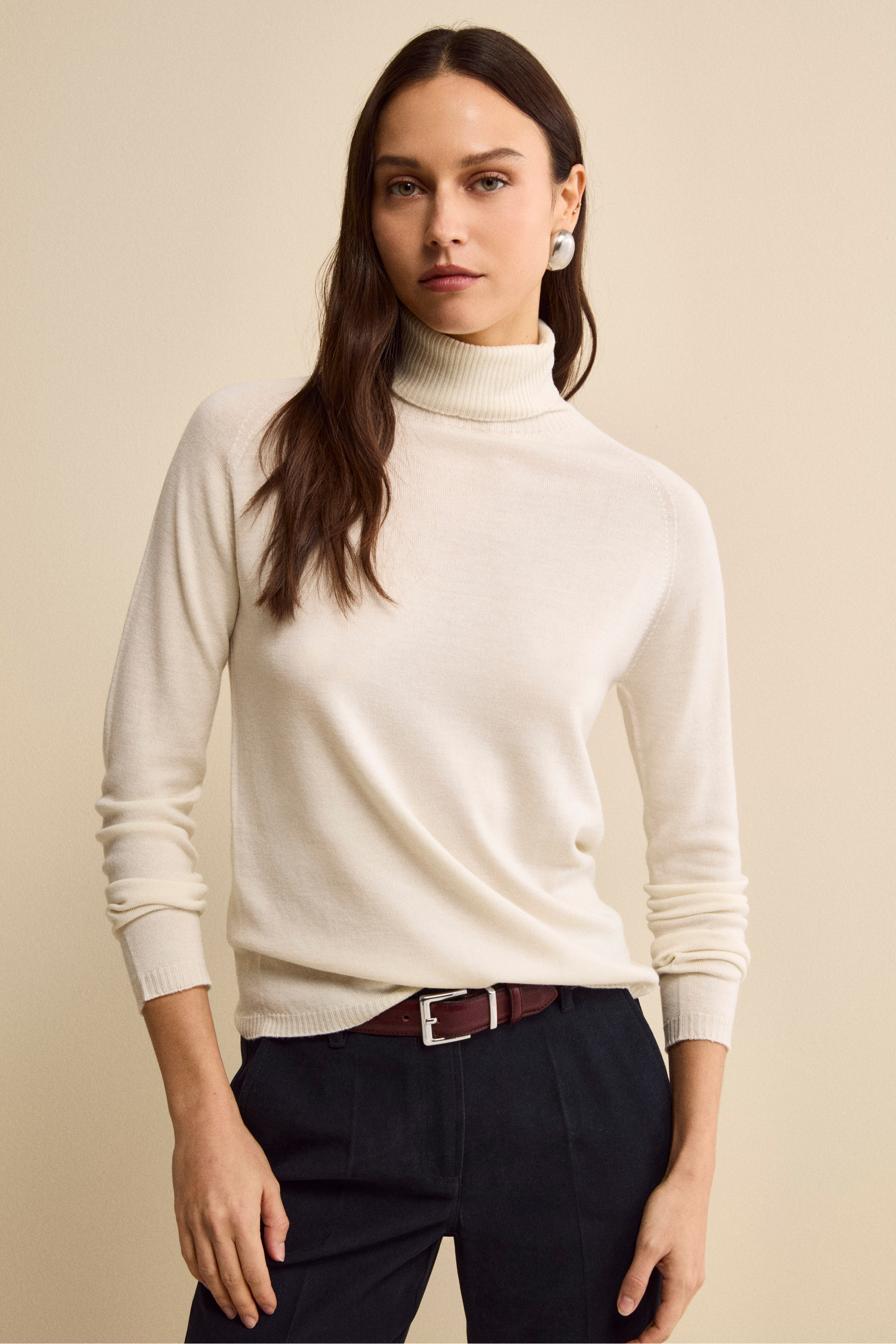 Raglan Turtleneck in Merino Wool - ECRU