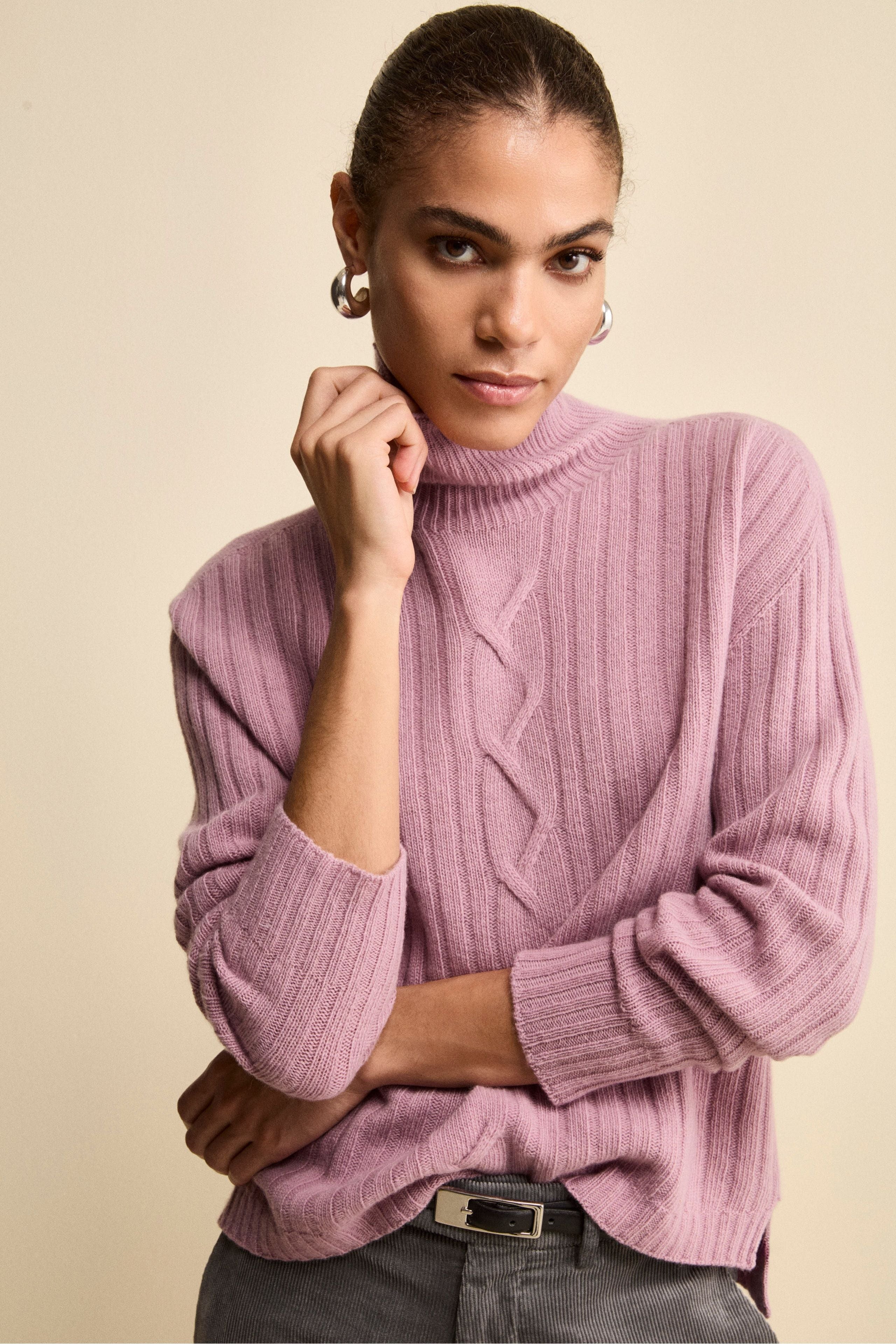 Turtleneck in Wool and Cashmere with Cable Detail - Lilac