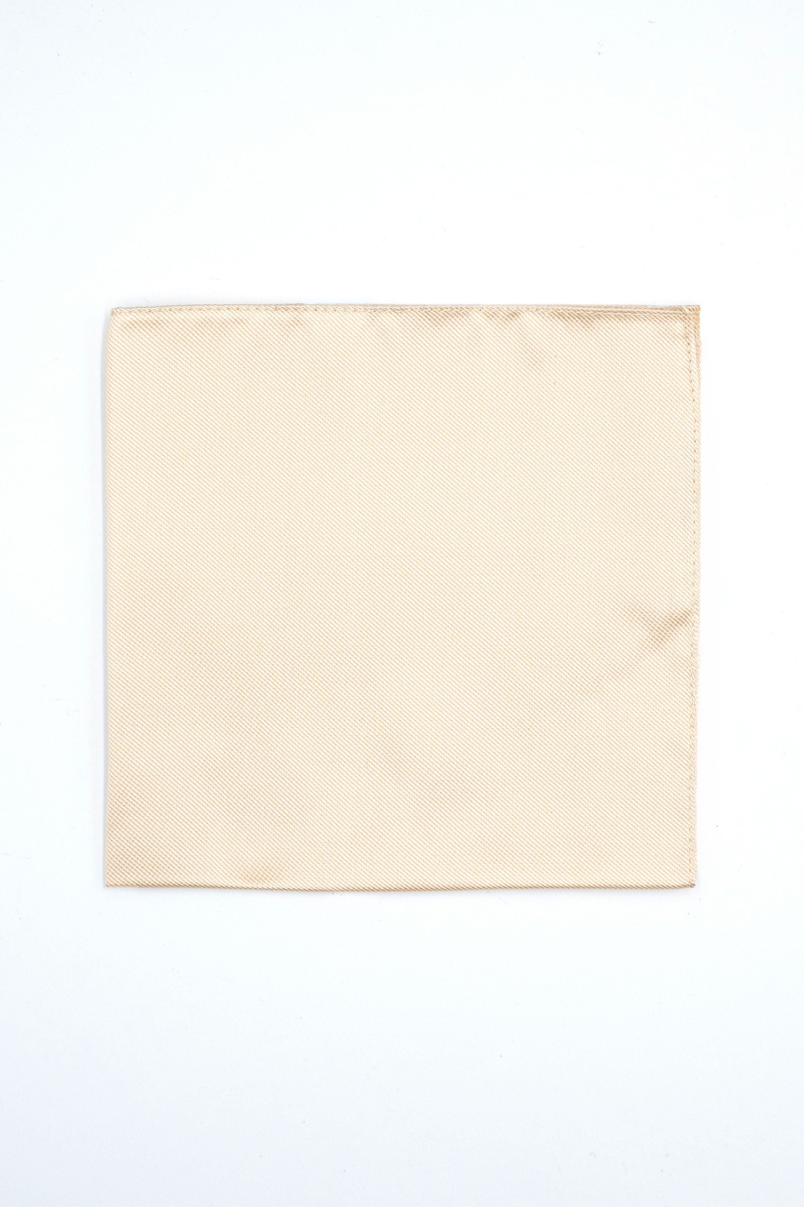 Pocket Square in Pure Silk - Cream white