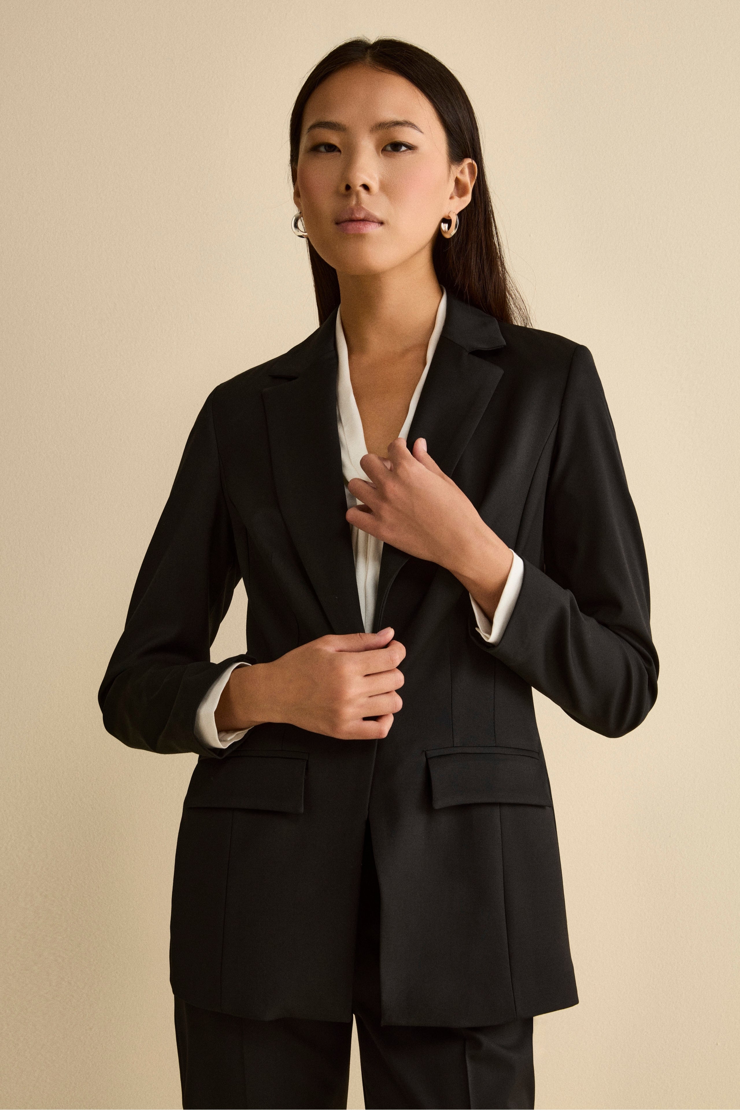 Single-Breasted Virgin Wool Suit with Classic Lapel - BLACK