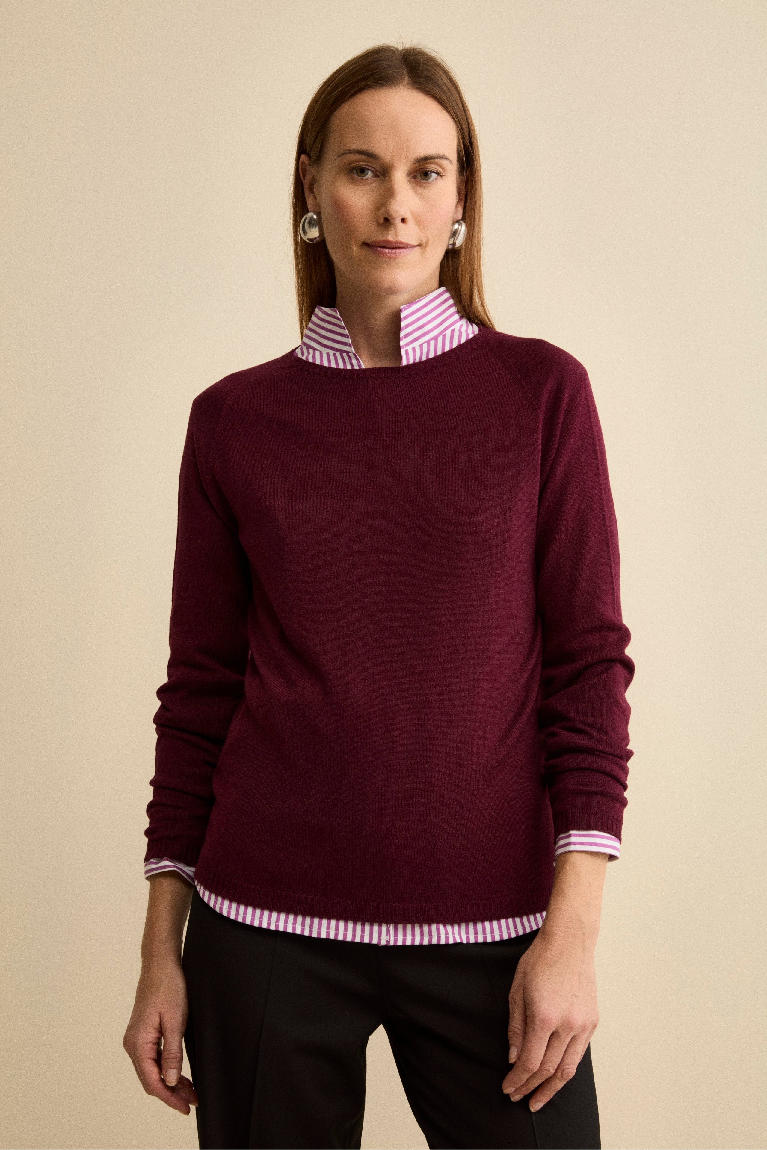 Merino Wool Crewneck with Ribbed Edges - Burgundy