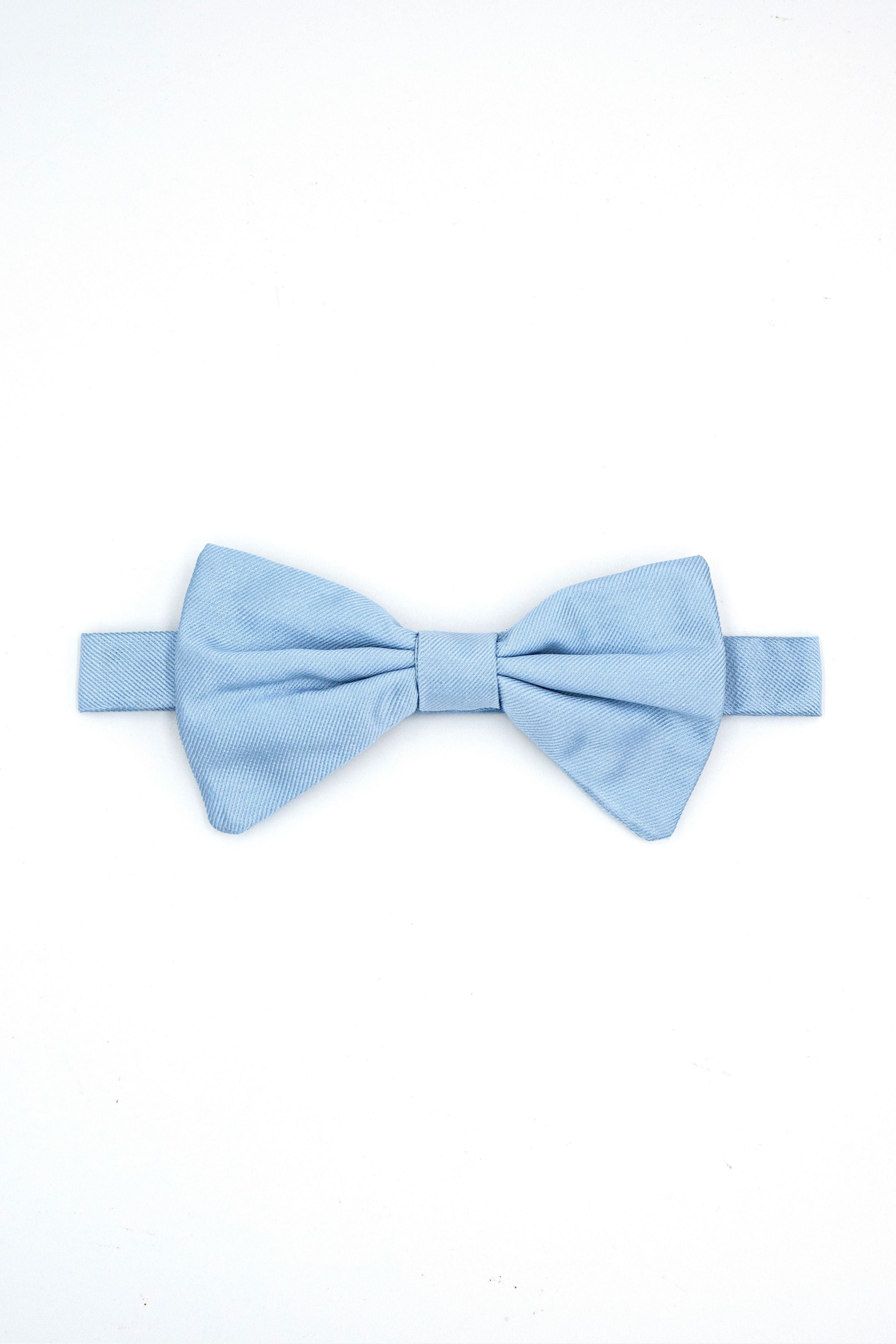 Bow Tie in Pure Silk - Light blue