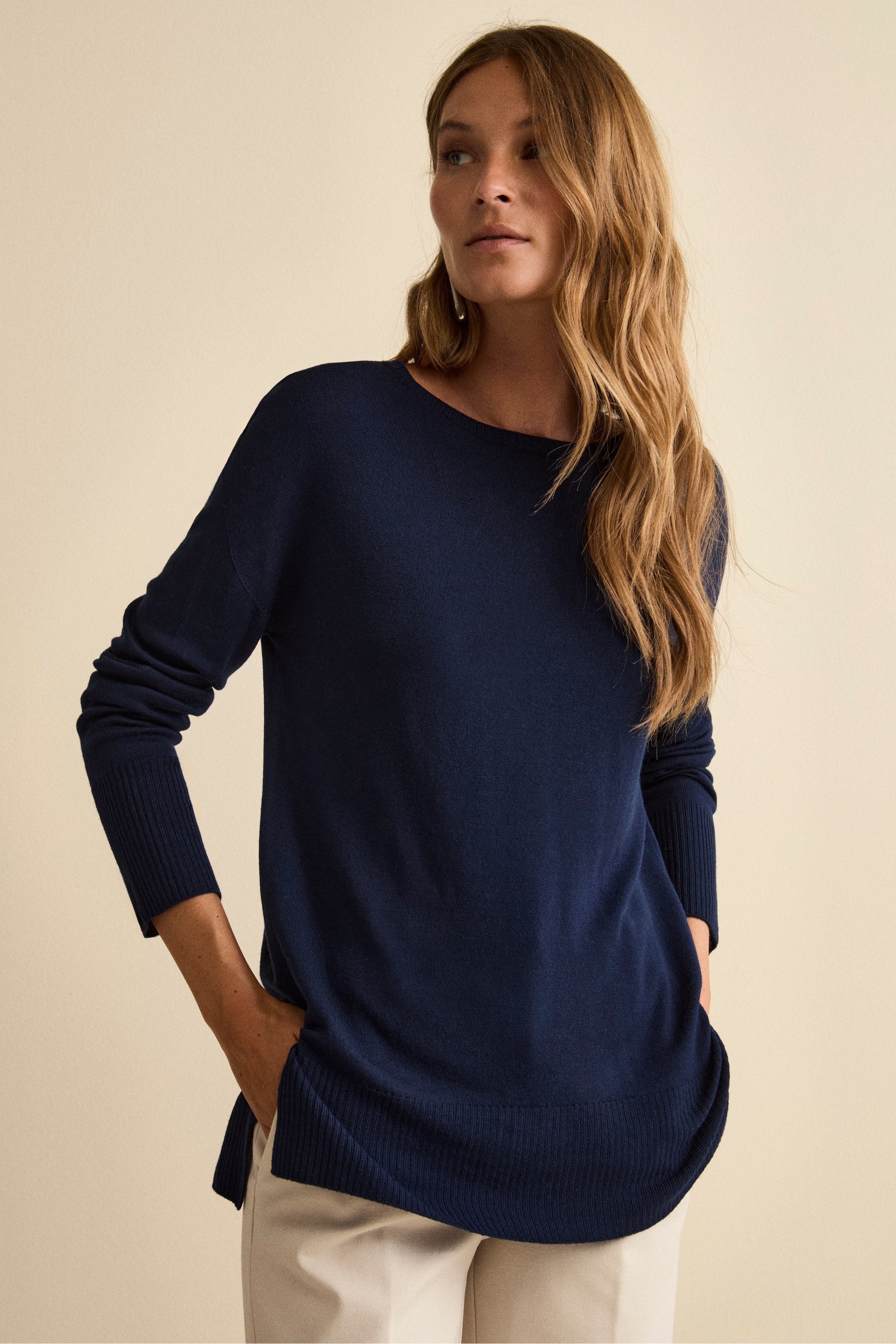 Long Merino Wool Crewneck Sweater - Navy blue