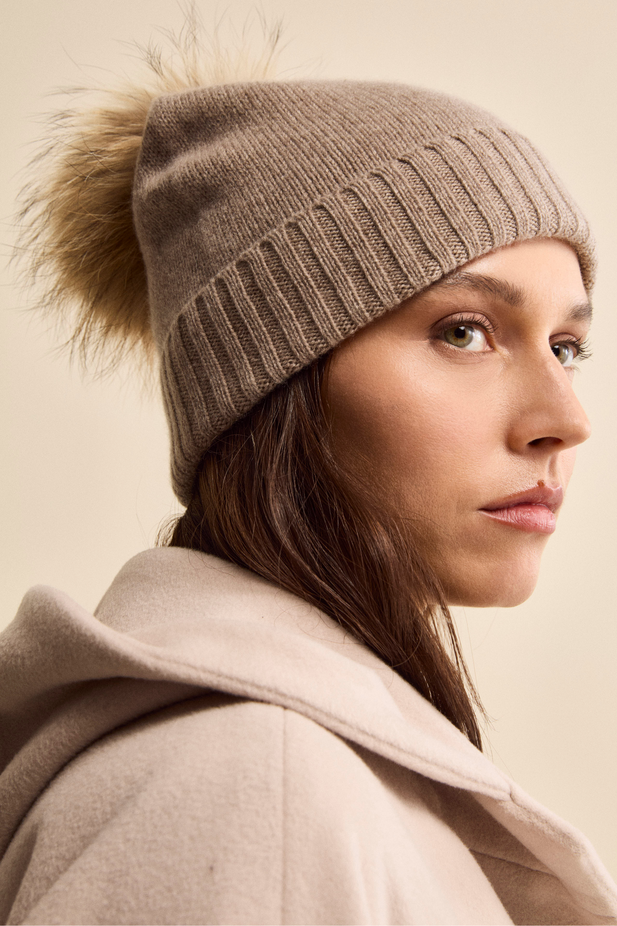 Cashmere Beanie with Pom-Pom - SAND