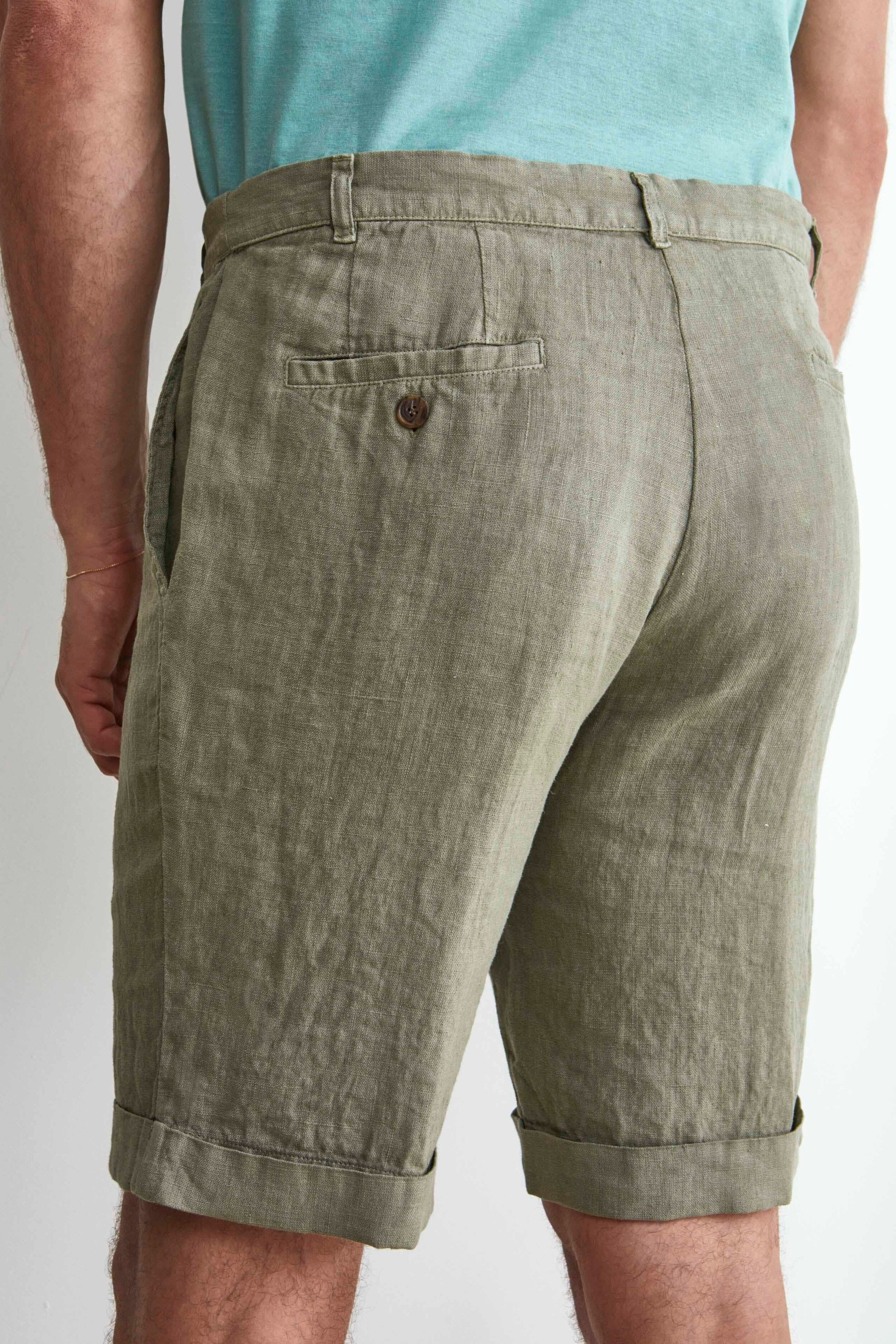 Bermuda in Lino con Risvolto - VERDE MILITARE