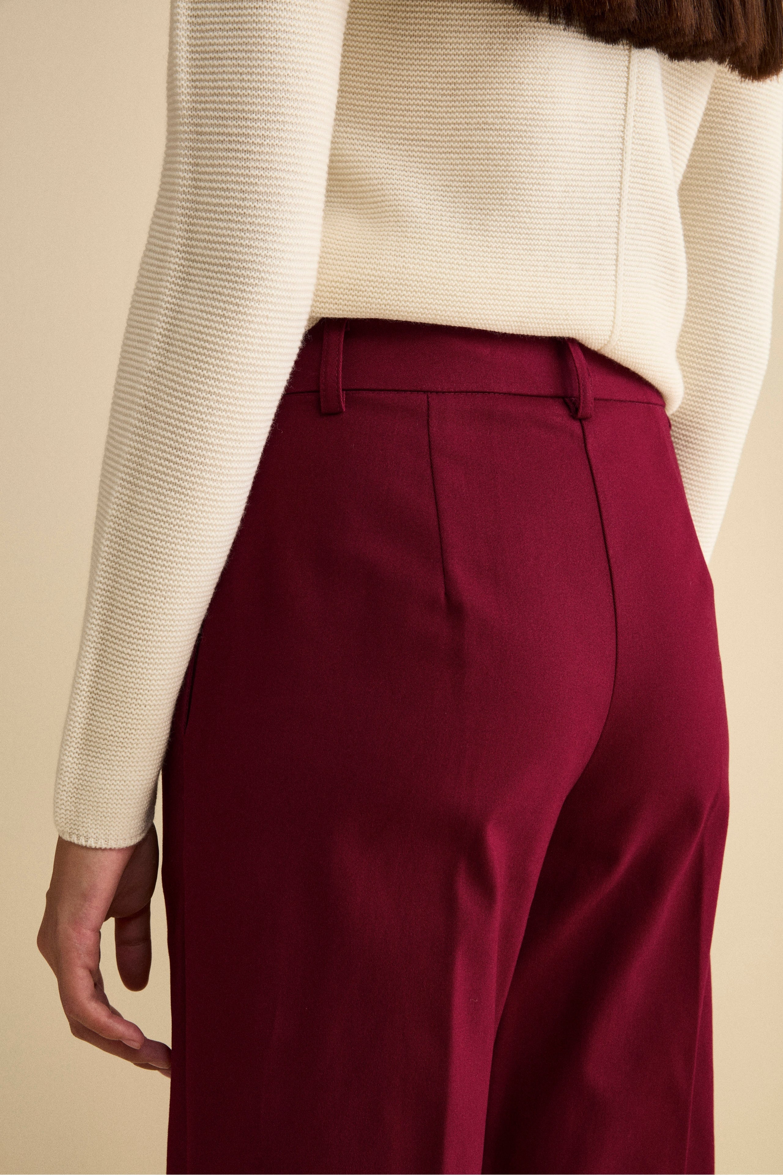 Wide-Leg Pleated Trousers with Cuff - MAGENTA