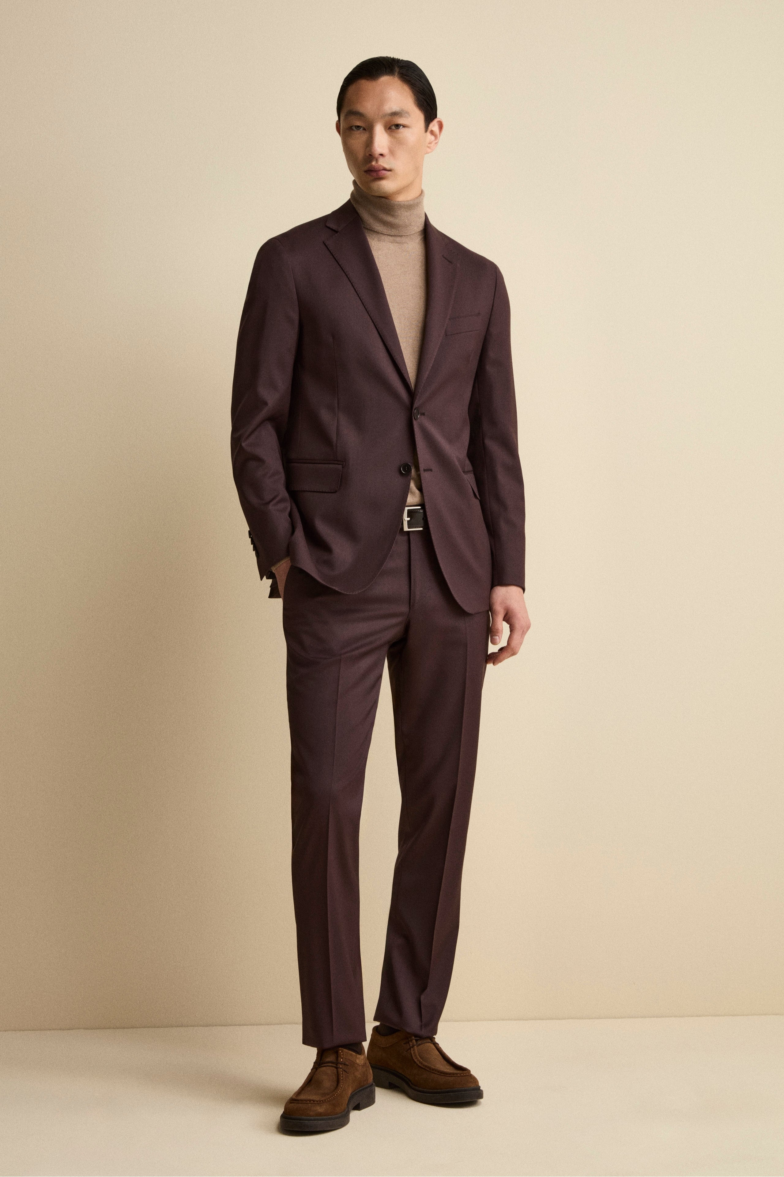 Regular-Fit Single-Breasted Suit in Virgin Wool with Notch Lapels - Burgundy