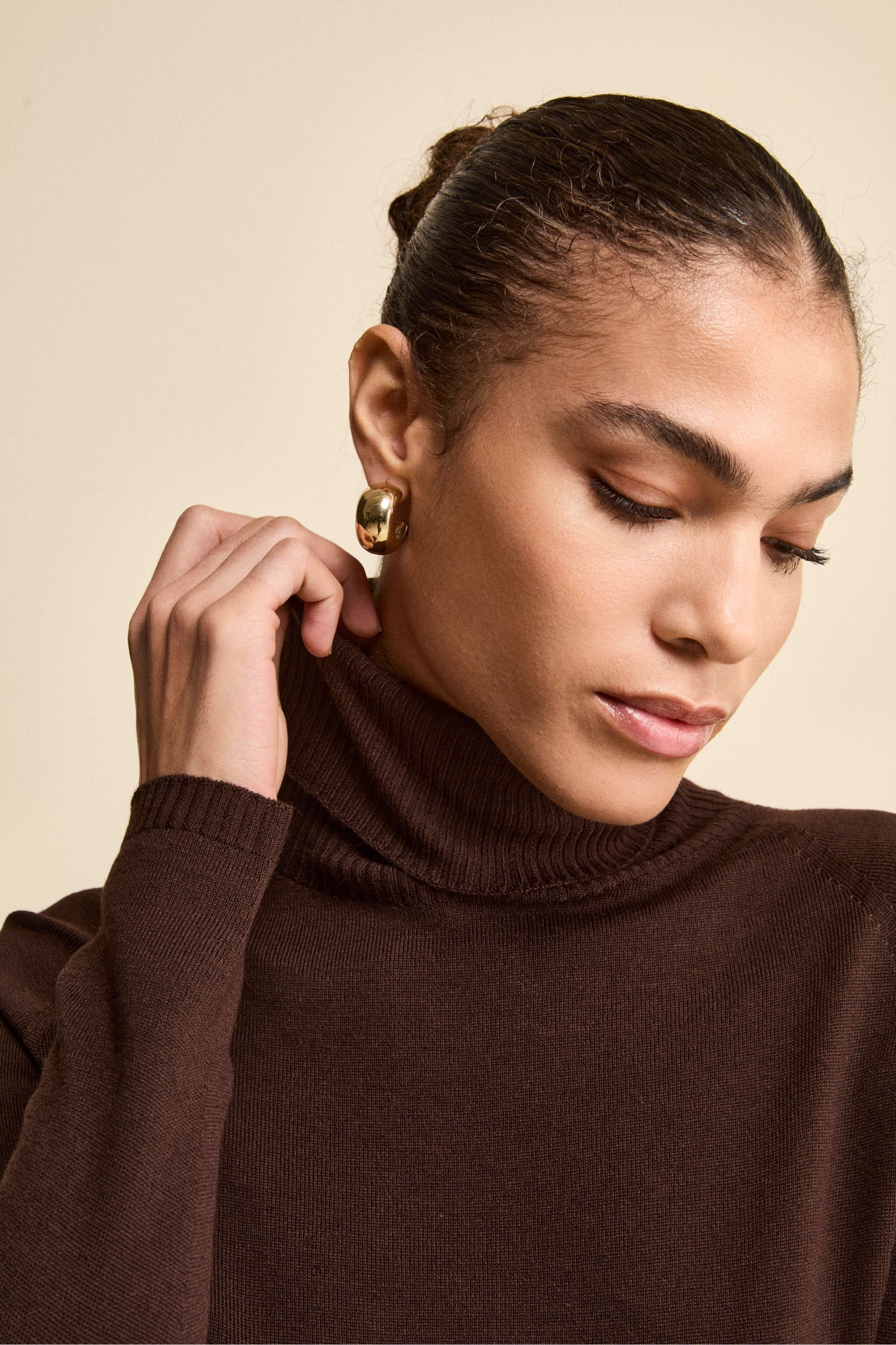 Raglan Turtleneck in Merino Wool - Dark brown