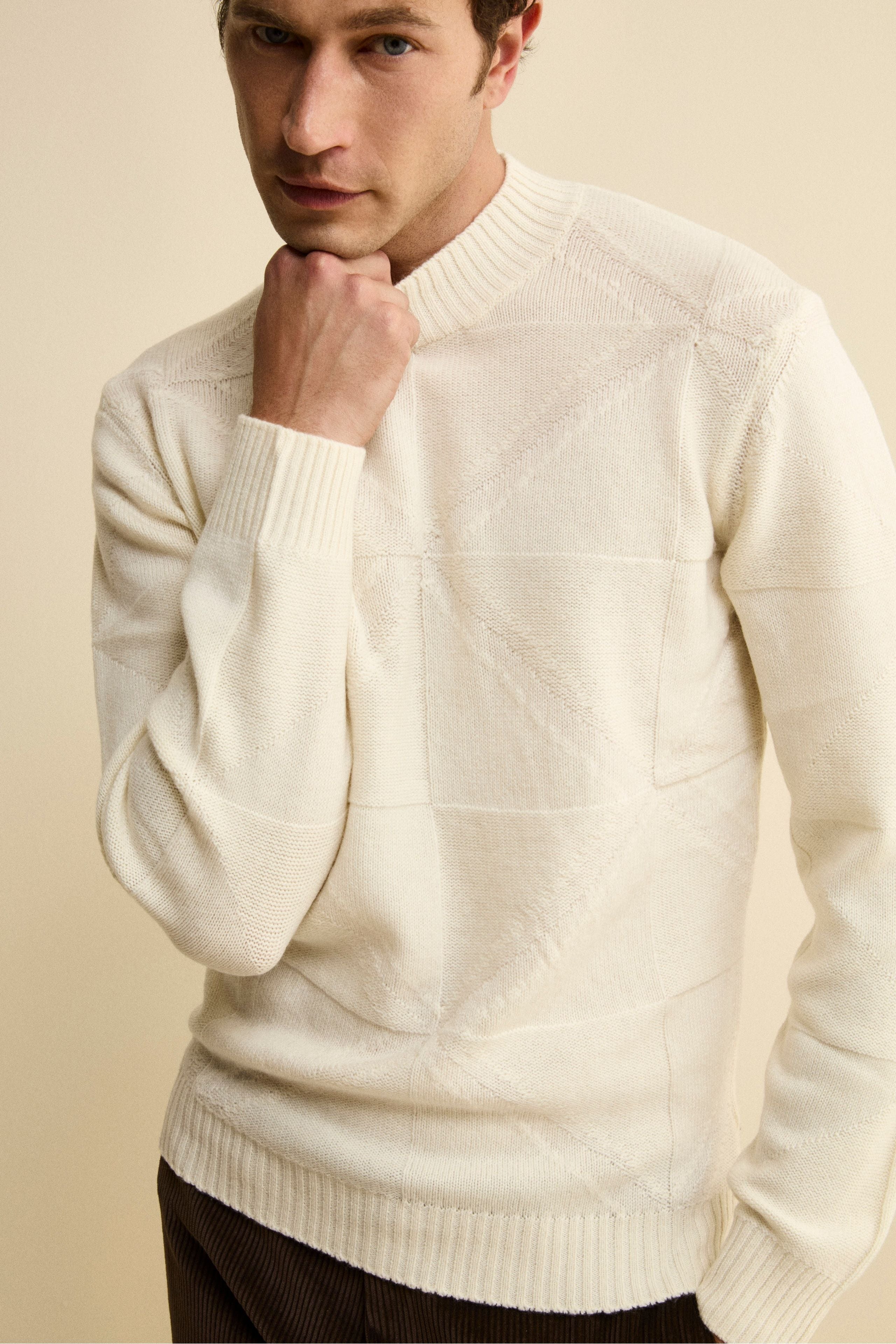 Jacquard Mock Neck in Wool and Cashmere - Natural