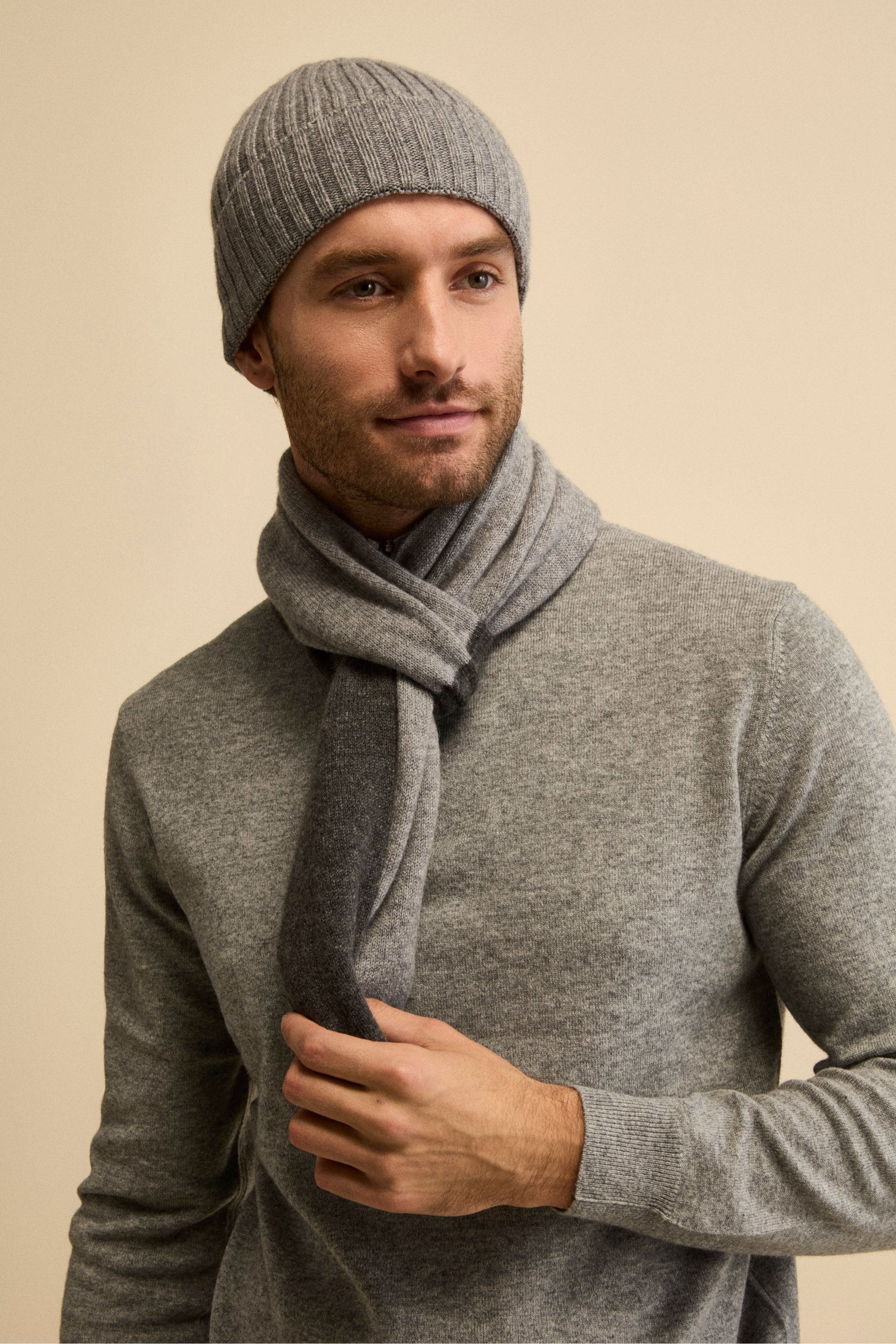 Ribbed cashmere beanie - Medium grey