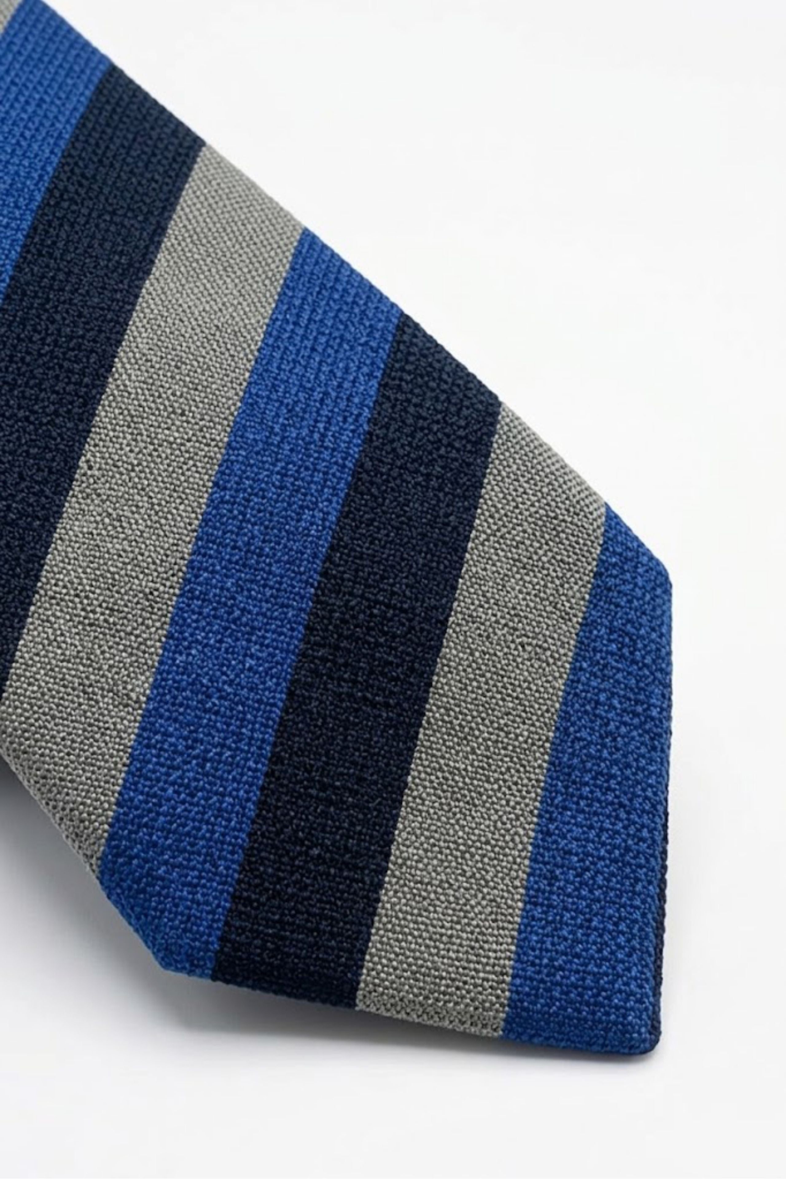 Cravate décontractée en soie à rayures - Bleu clair-rayures bleues