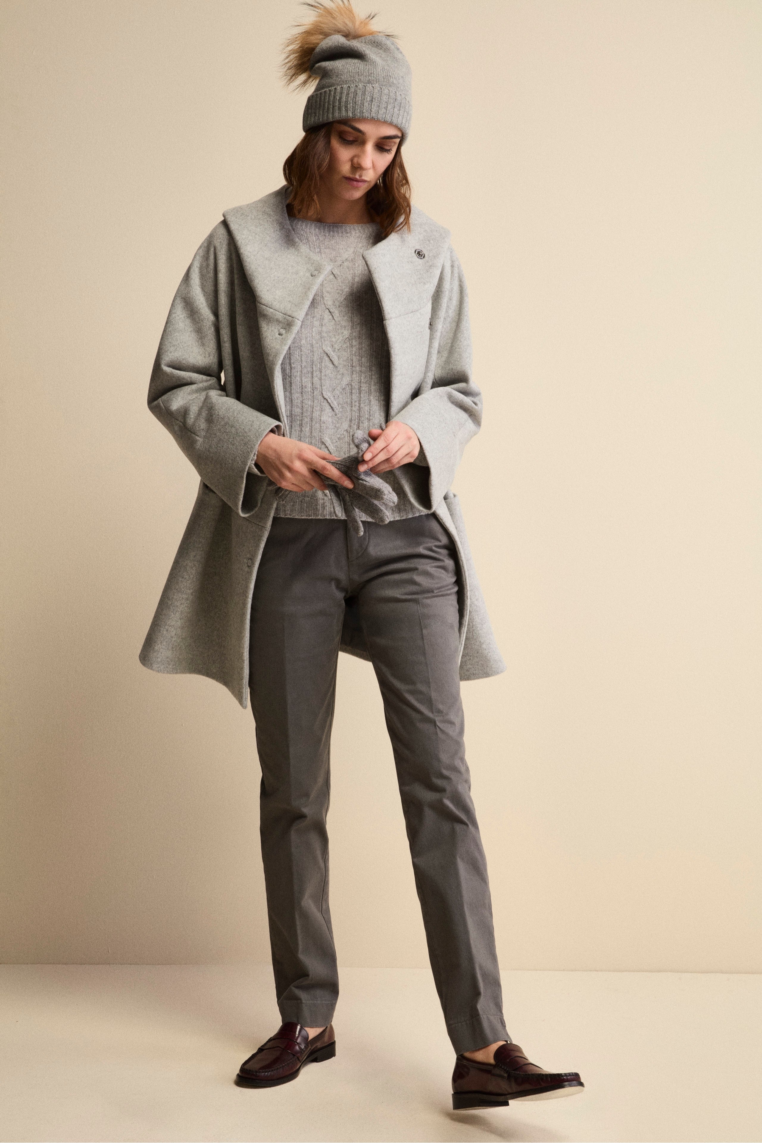 Regular-Fit Trousers with Elastic Waist - GREY