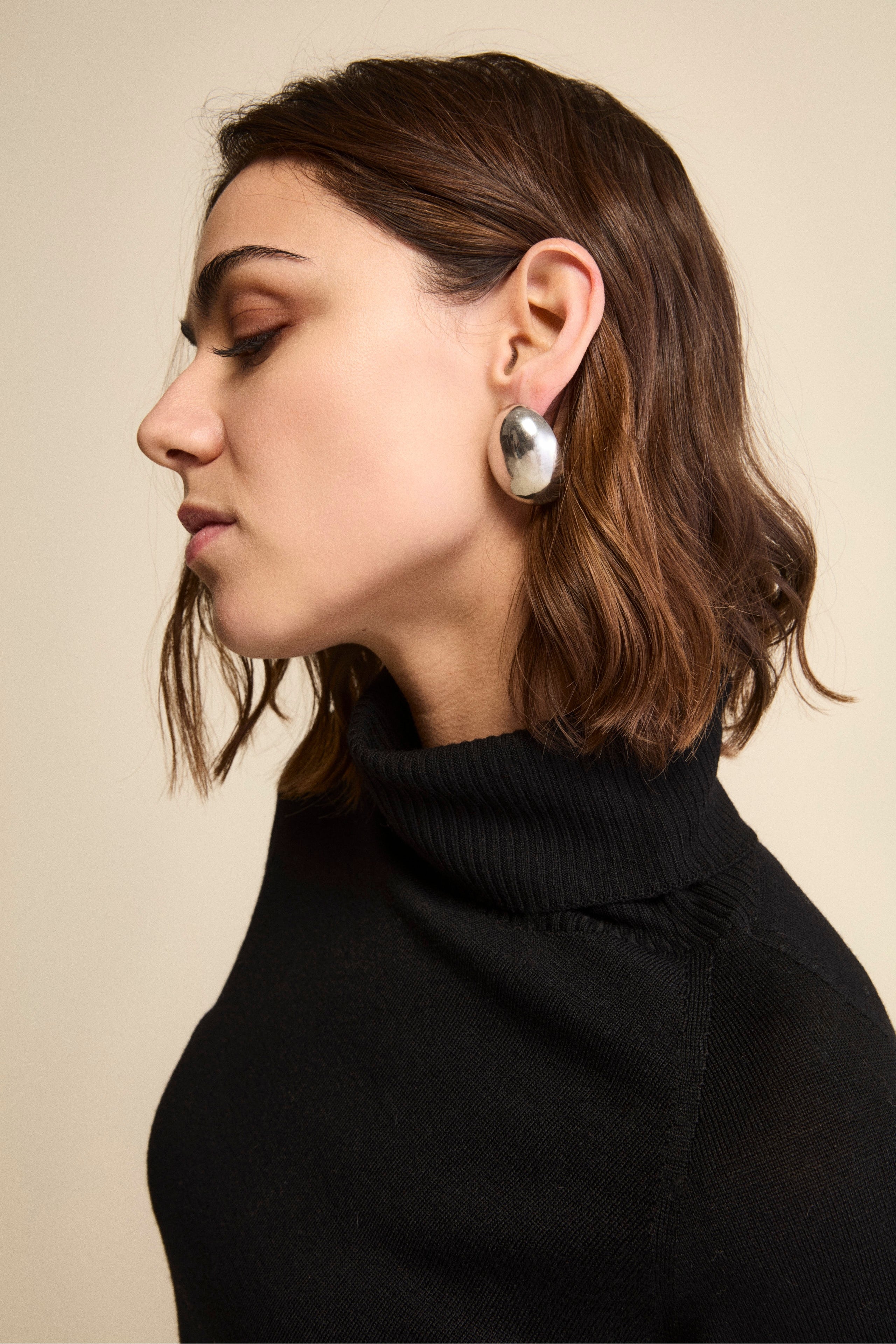 Raglan Turtleneck in Merino Wool - BLACK