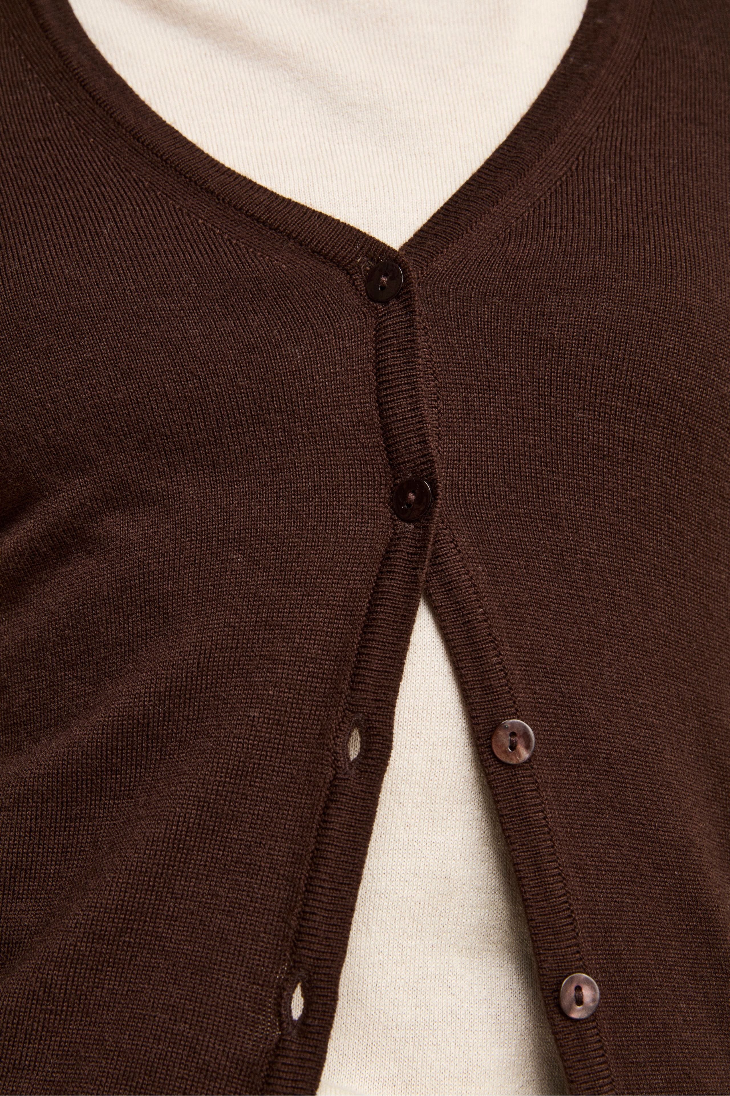 V-Neck Cardigan in Merino Wool - Dark brown