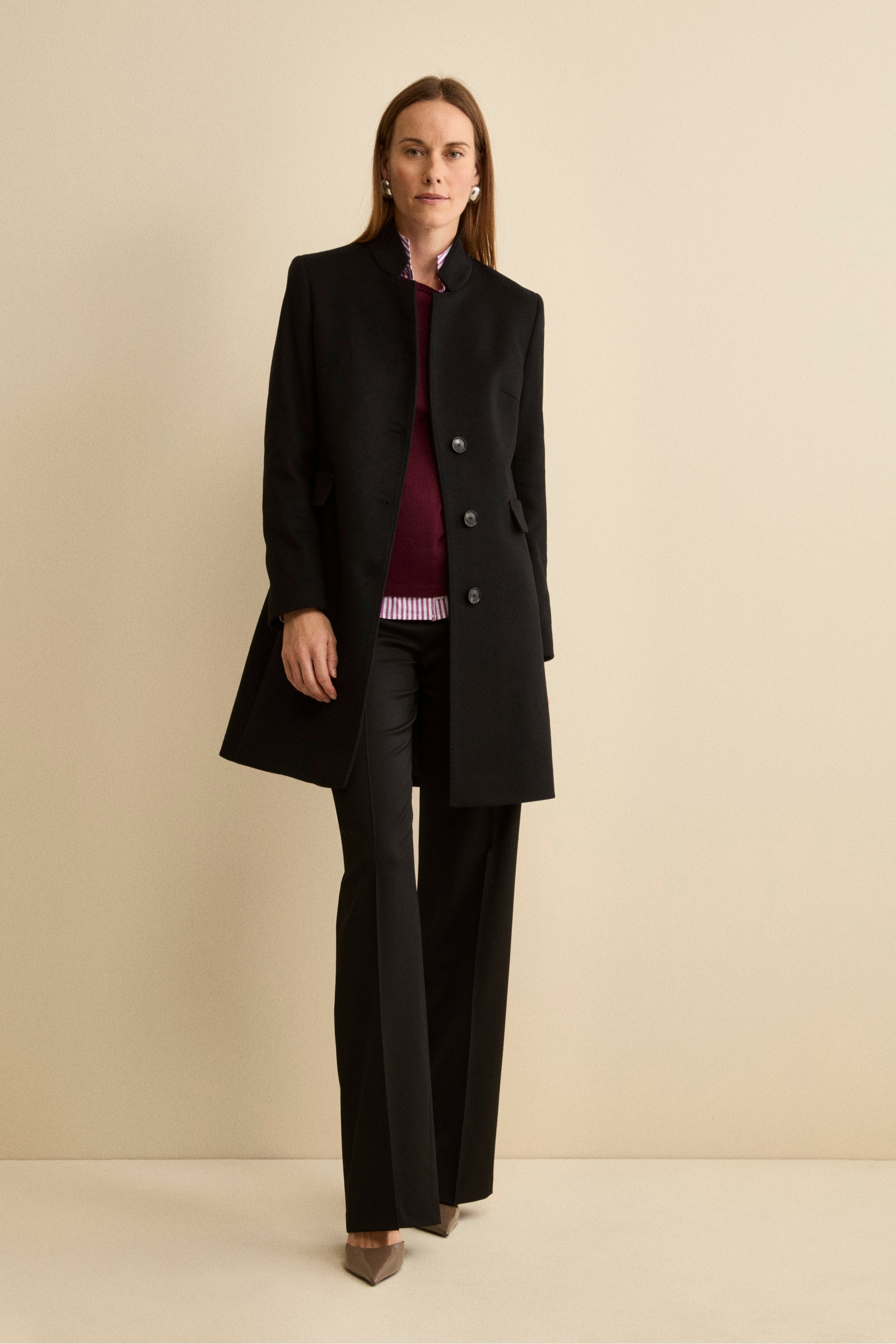 Fitted Midi Coat in Wool and Cashmere Blend - BLACK