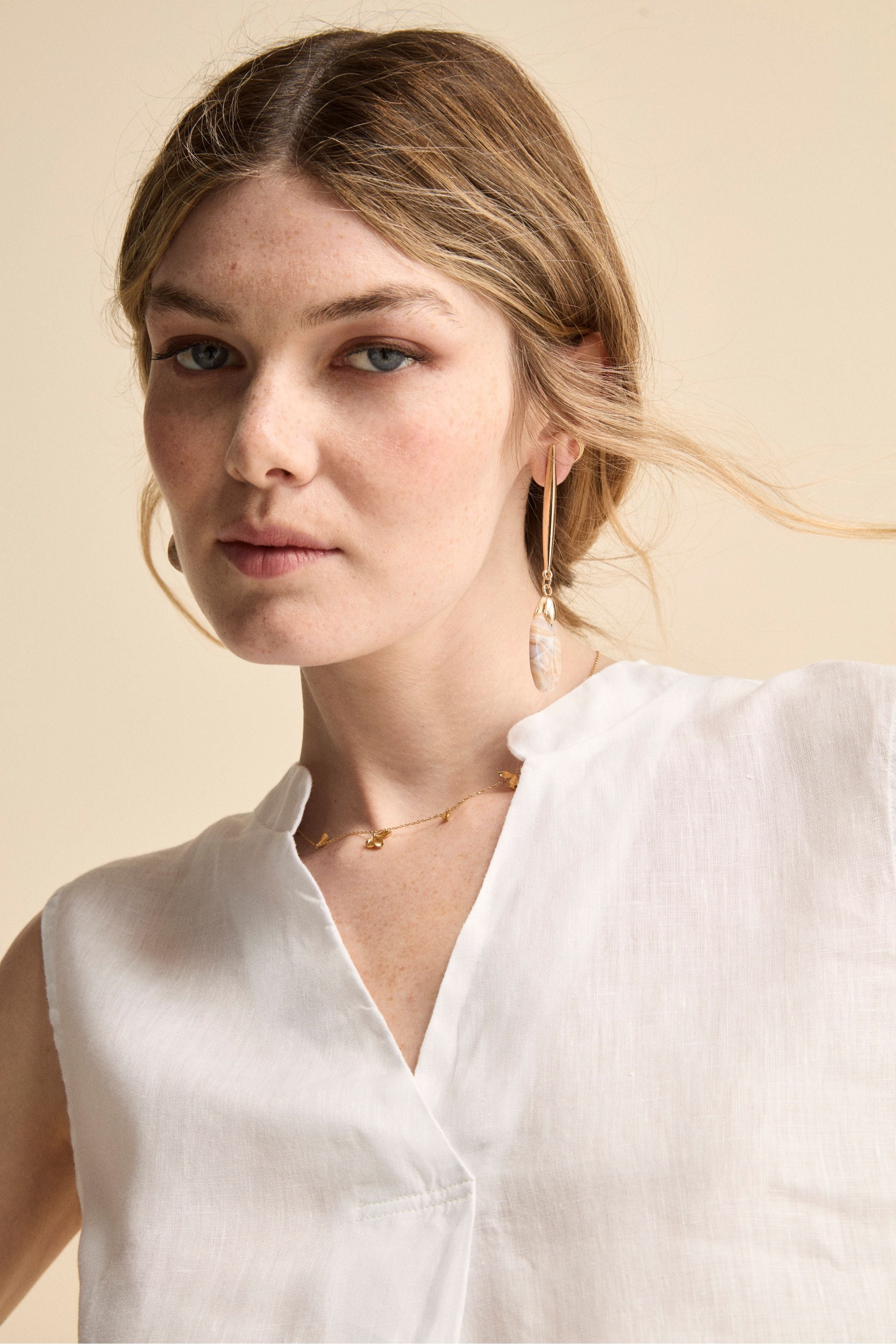 Top Incrociato in Lino con Scollo a V - BIANCO