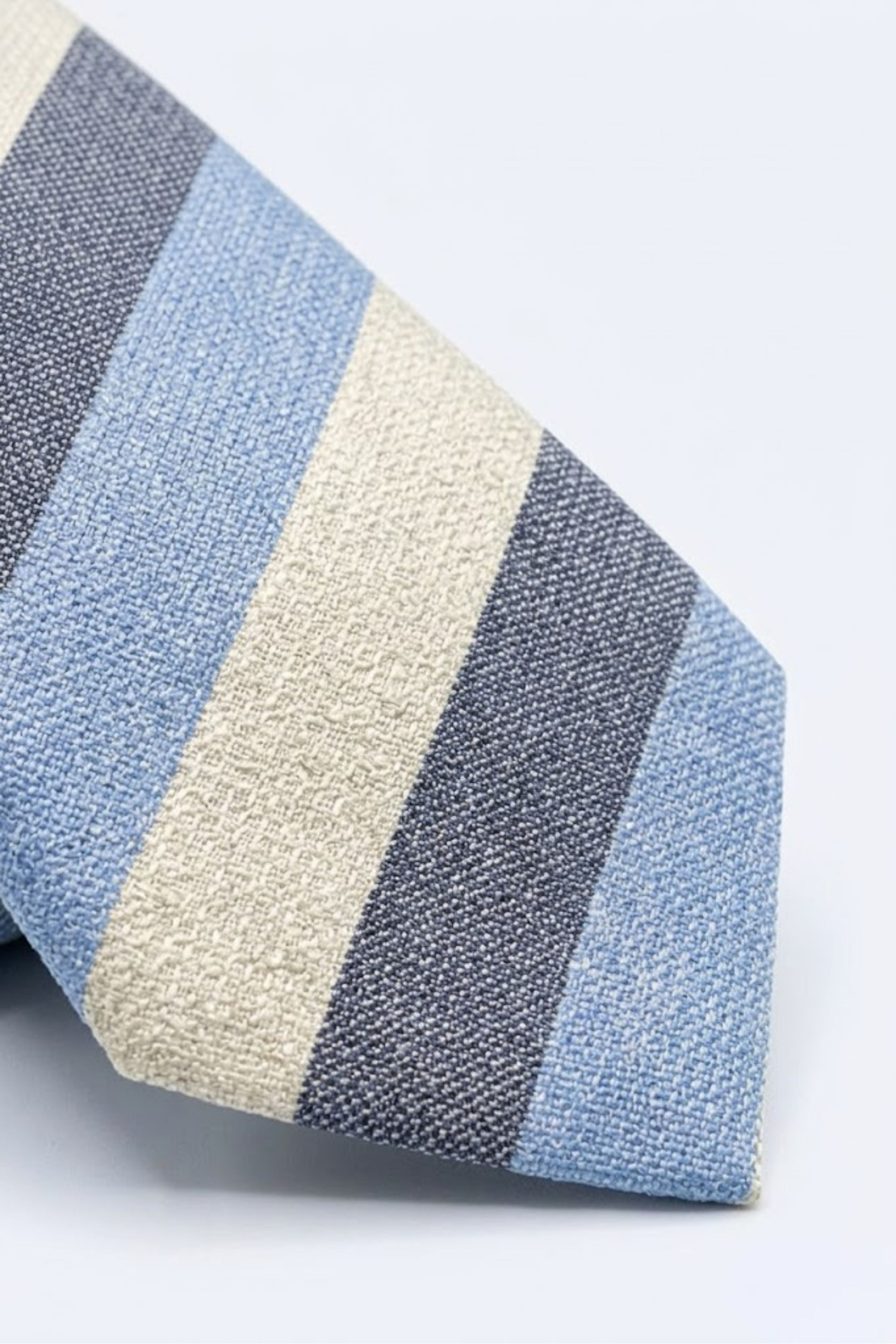 Cravate en Soie à Rayures - Bleu clair-rayures bleues