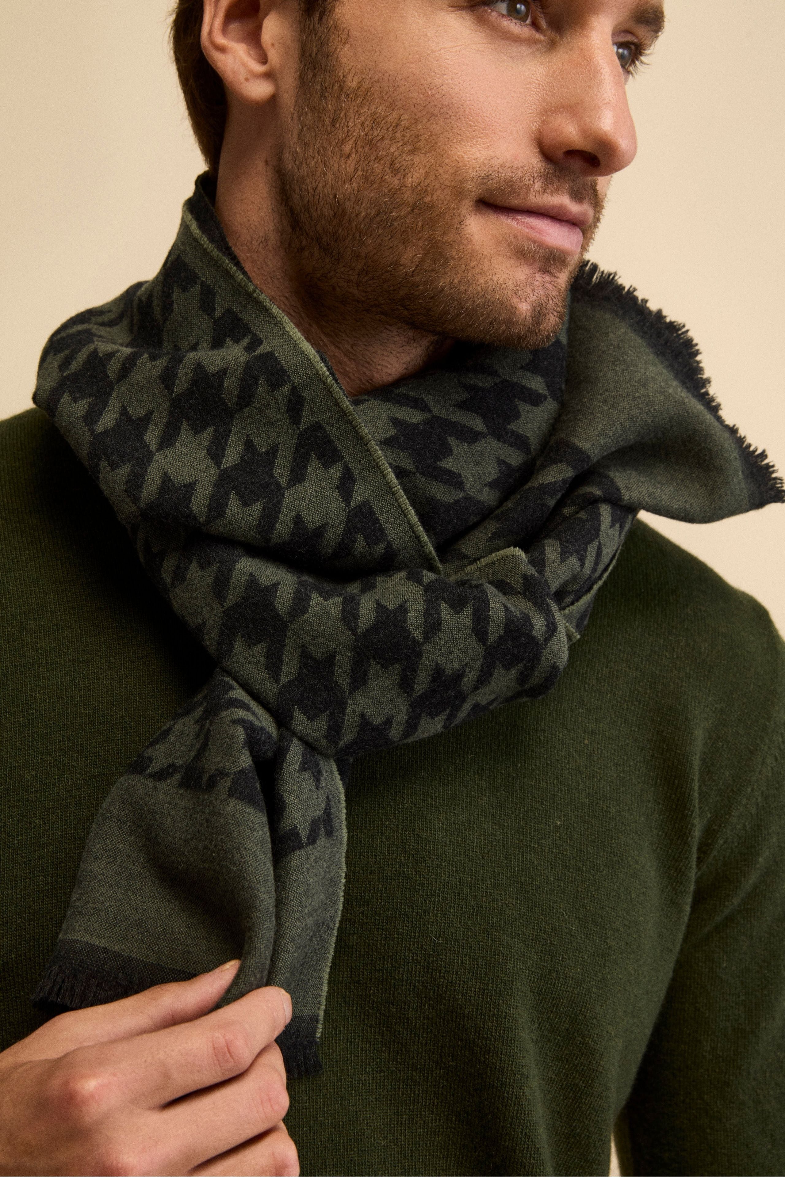Jacquard Scarf in Virgin Wool - P-Poule Green