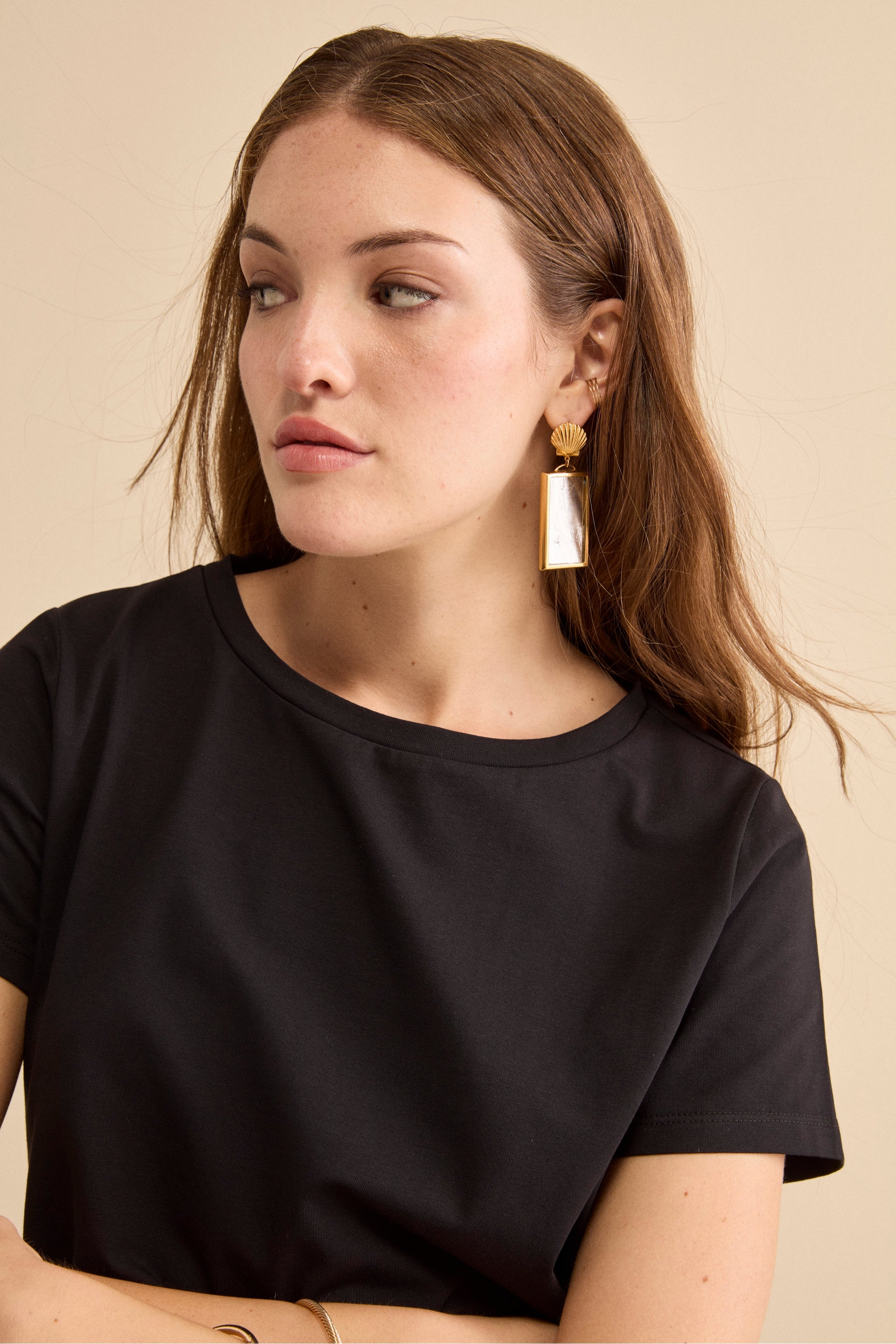 T-Shirt Girocollo in Cotone Elasticizzato - NERO