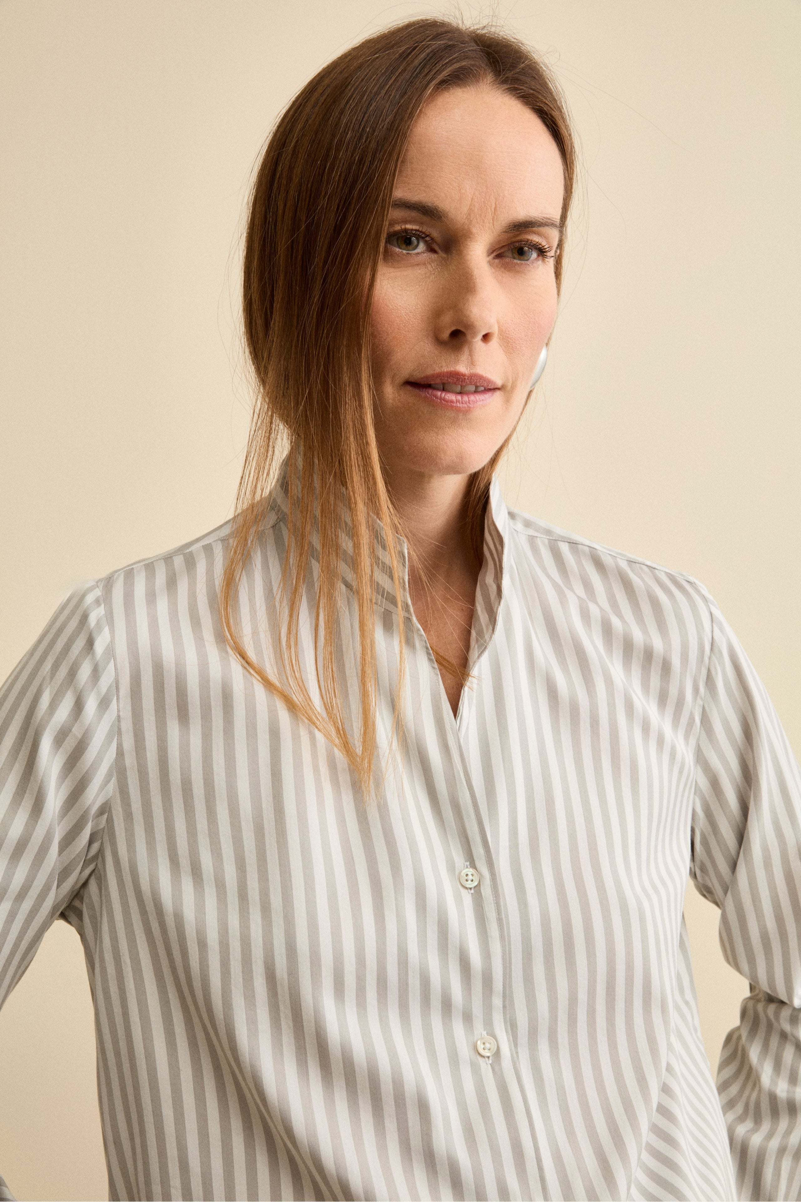 Chemise oversize imprimée en coton et soie - Rayure grise