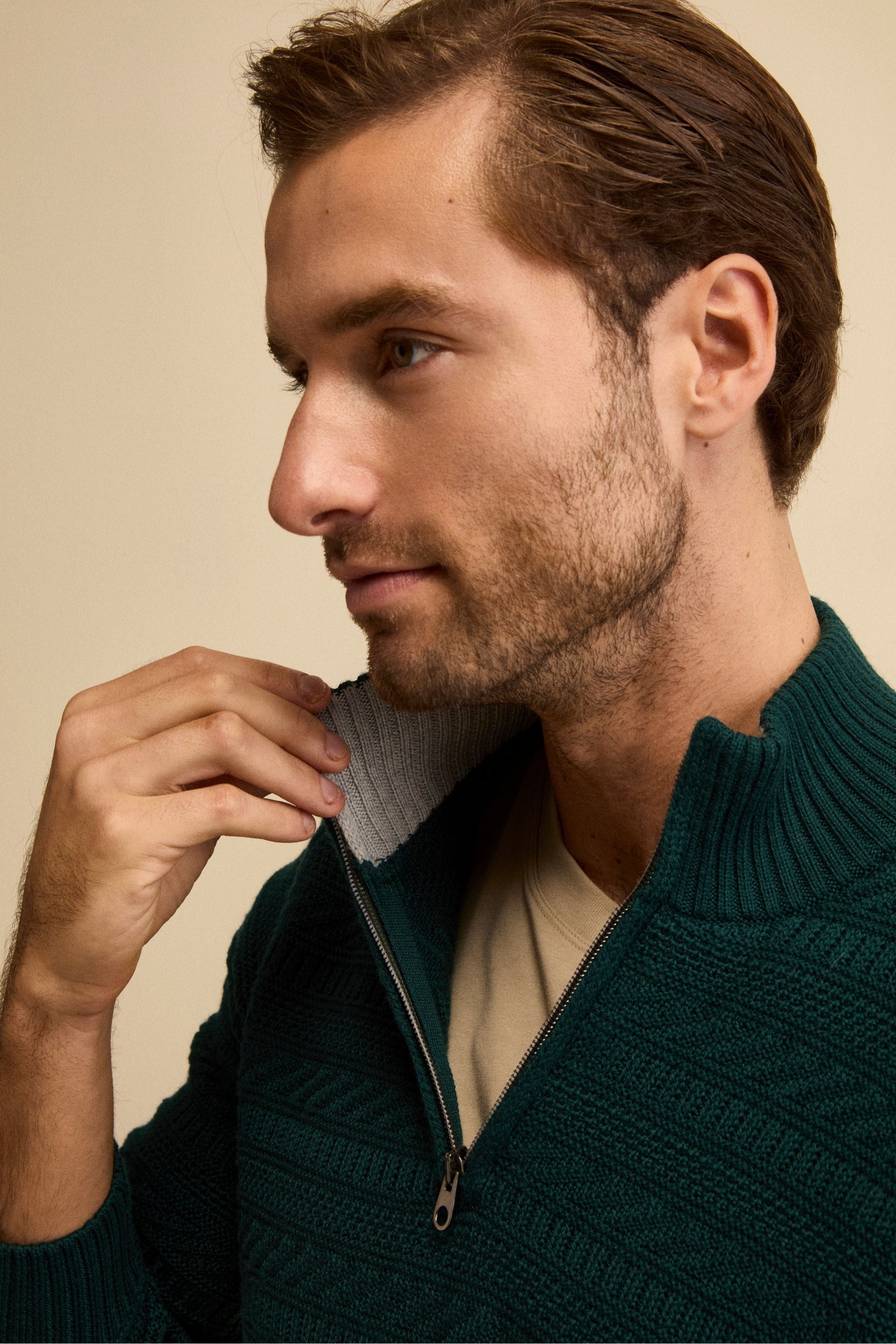 Half-Zip Mock Neck in Virgin Wool - GREEN