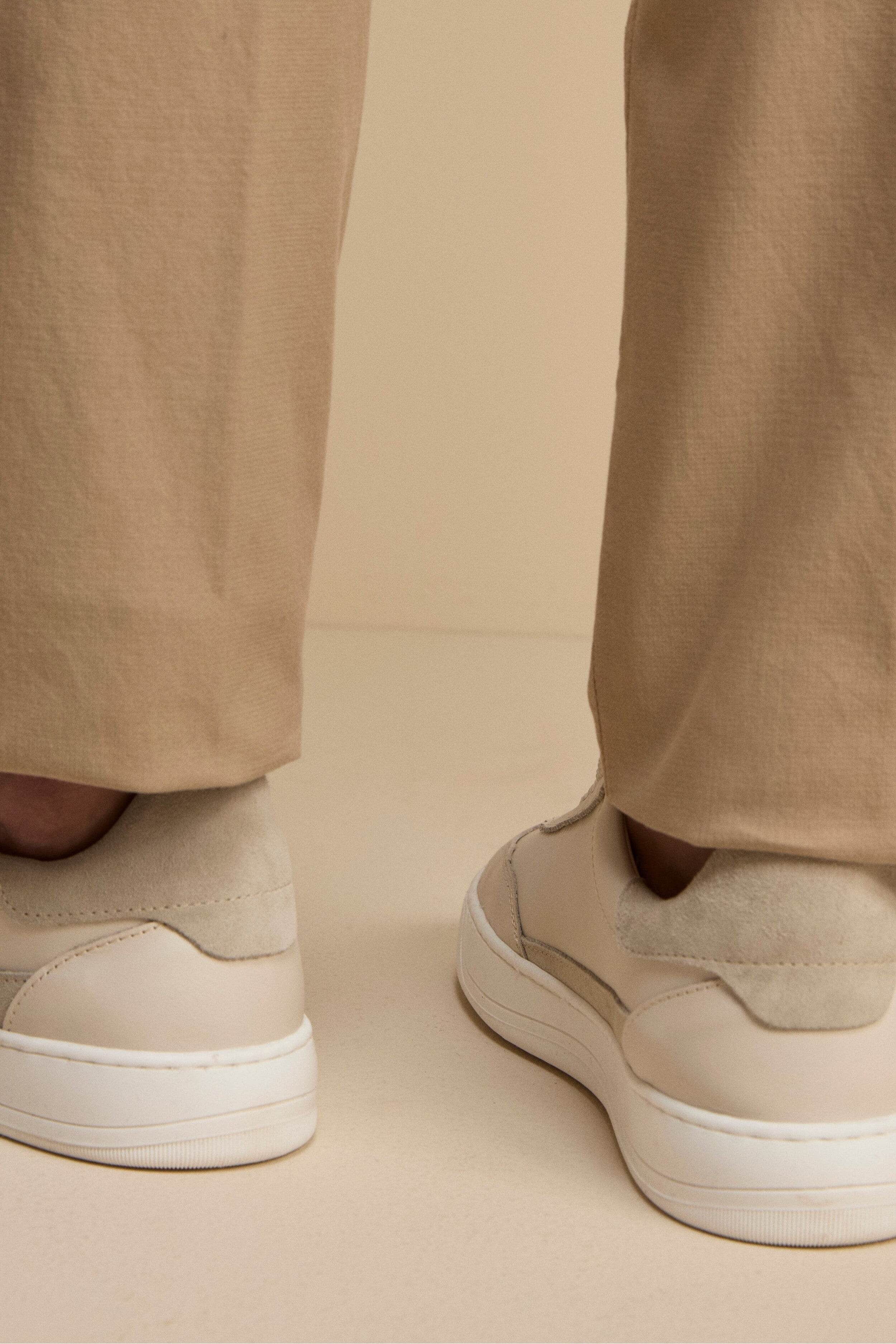 Sneakers Camoscio in Pelle - PANNA