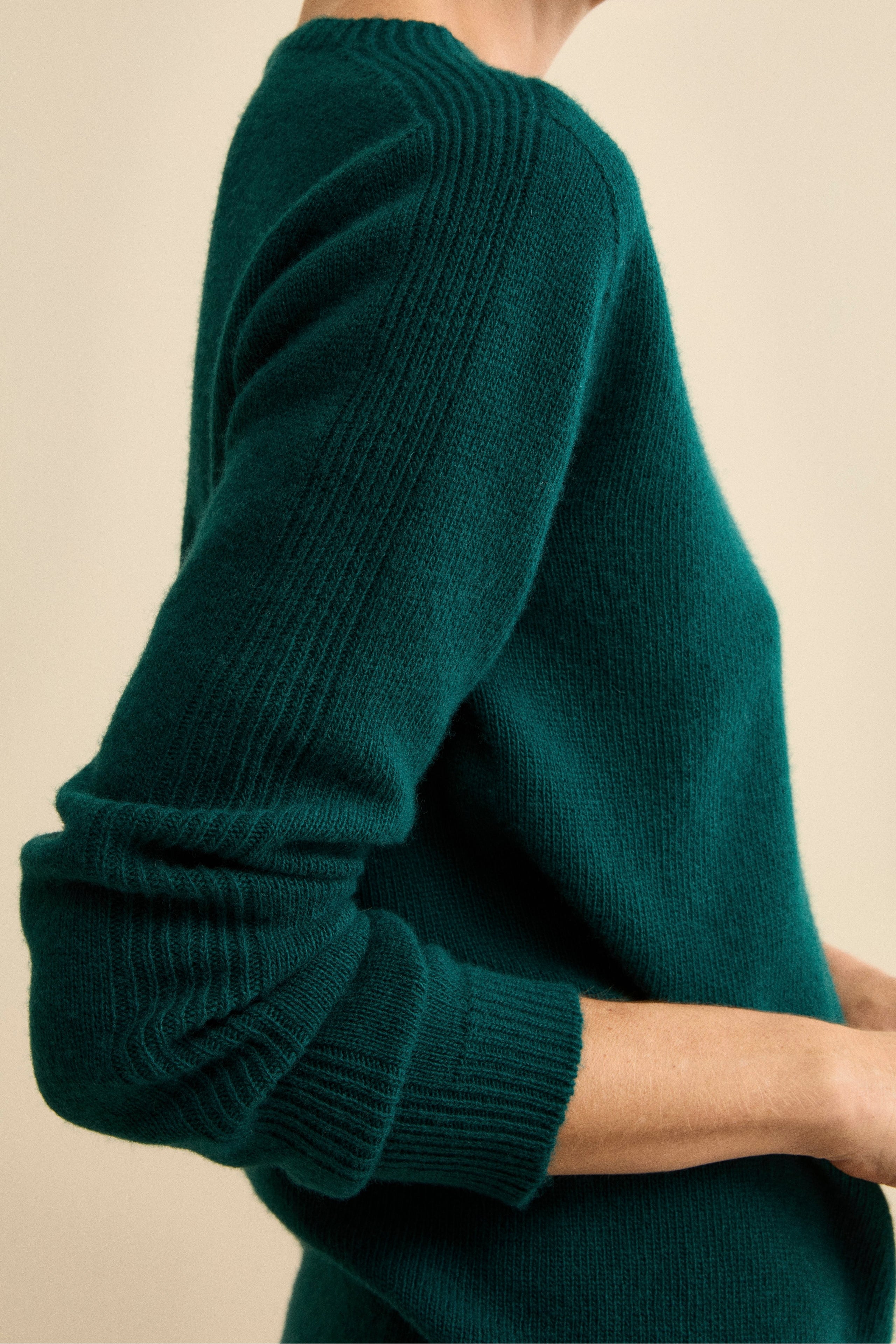Merino Wool Crewneck with Textured Sleeves - GREEN