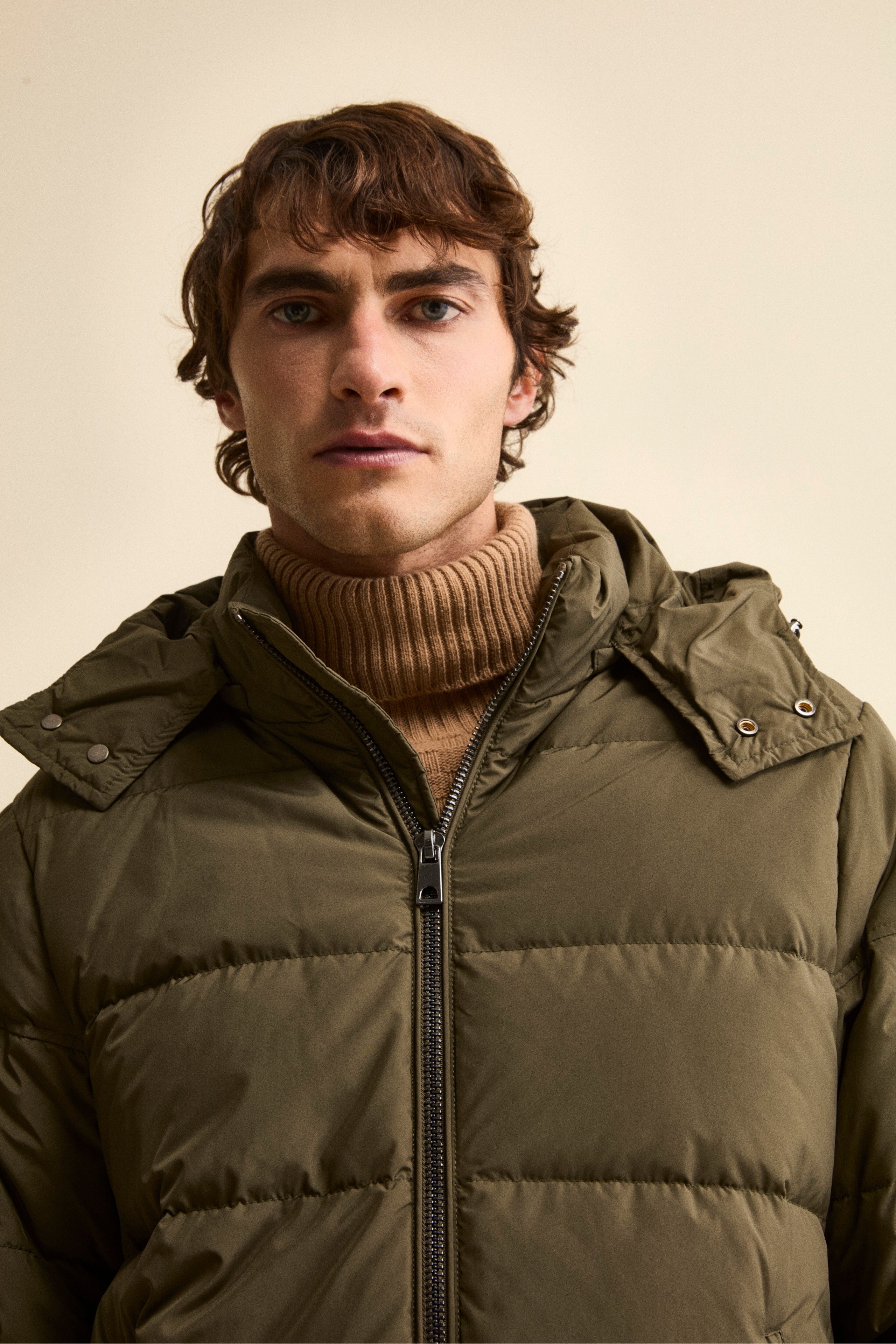 Daunenjacke mit Abnehmbarer Kapuze - Militärgrün