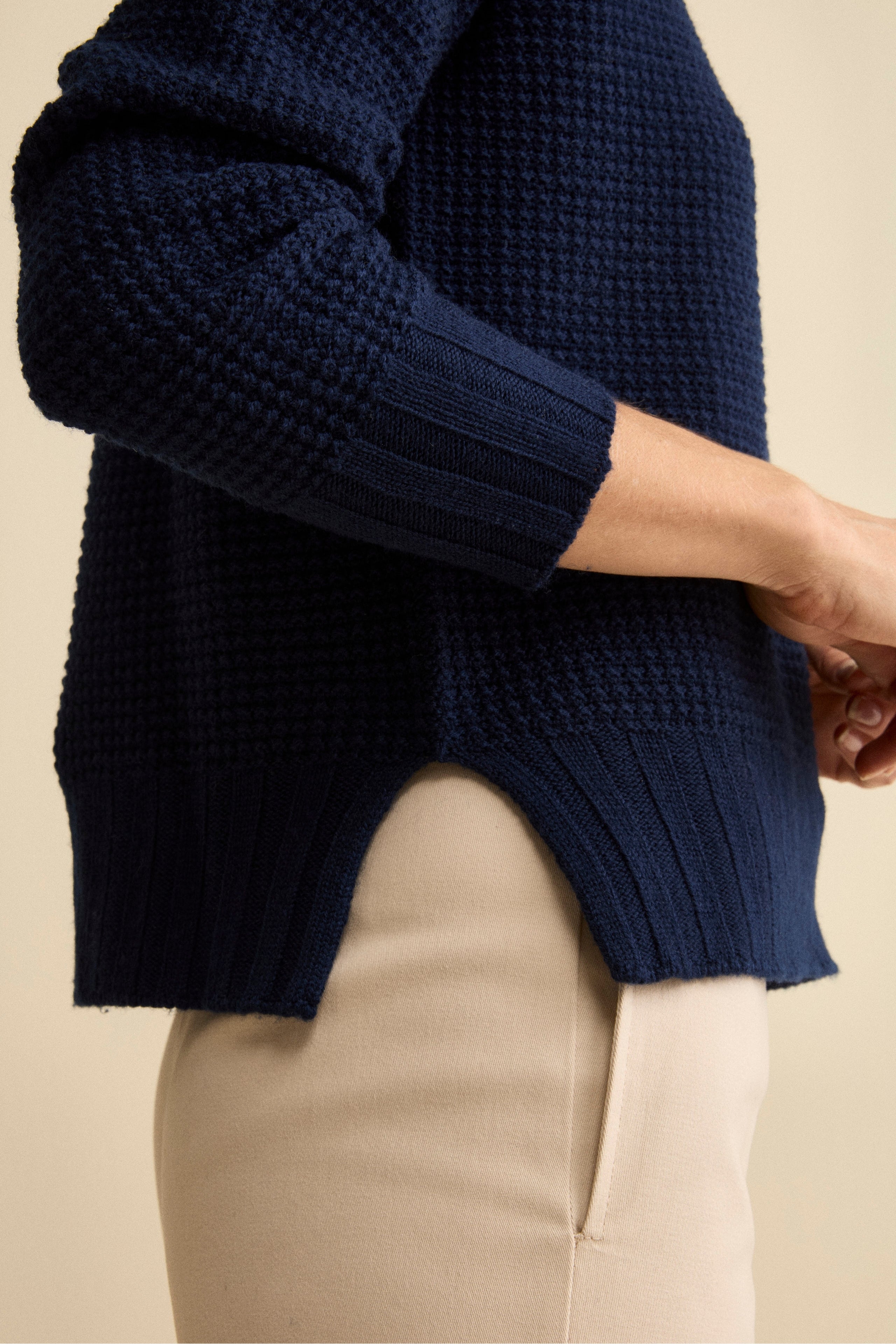 Soft Textured Merino Wool Turtleneck - Navy blue