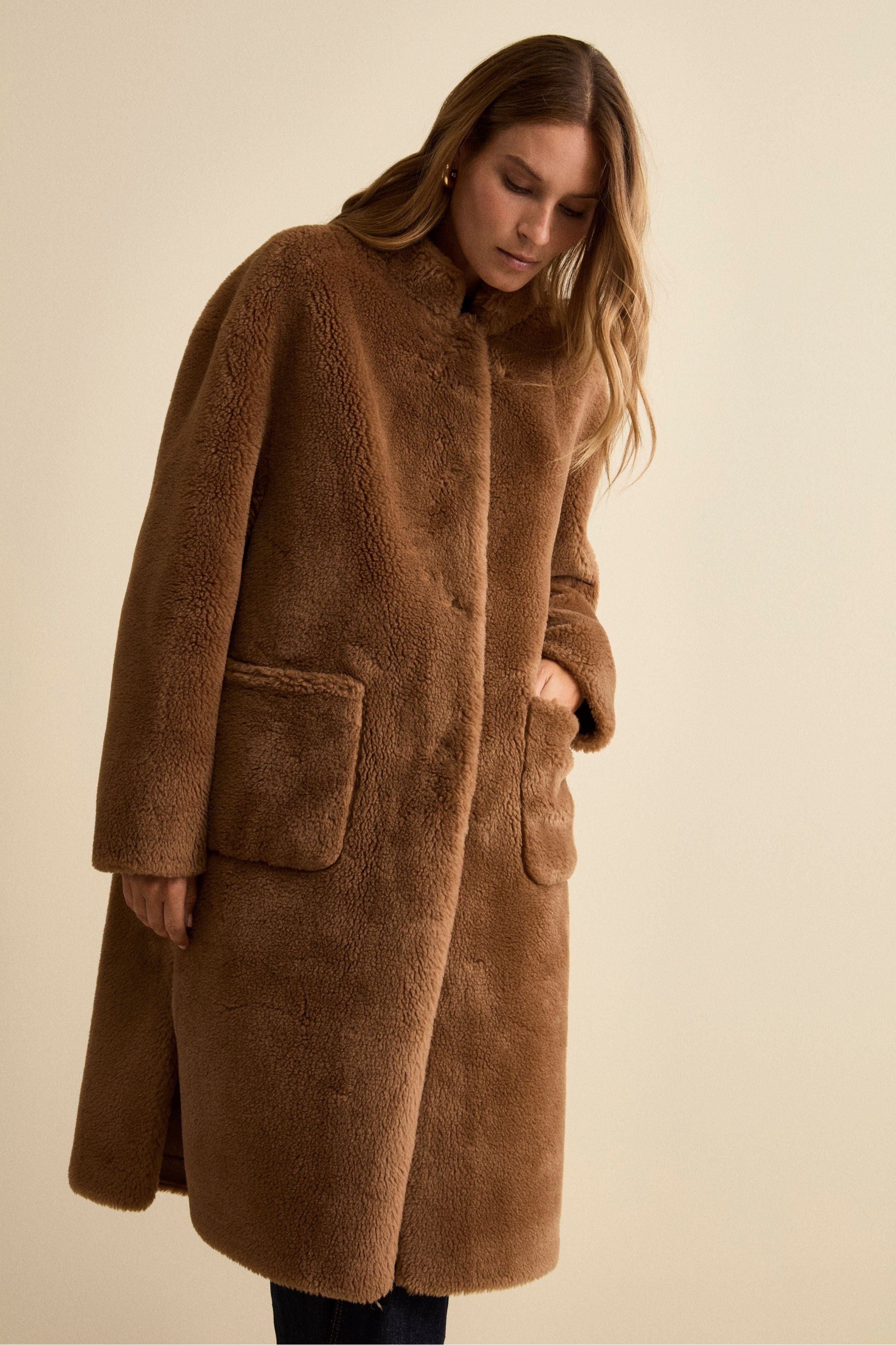 Reversible Teddy Coat in Wool Blend - Tobacco brown