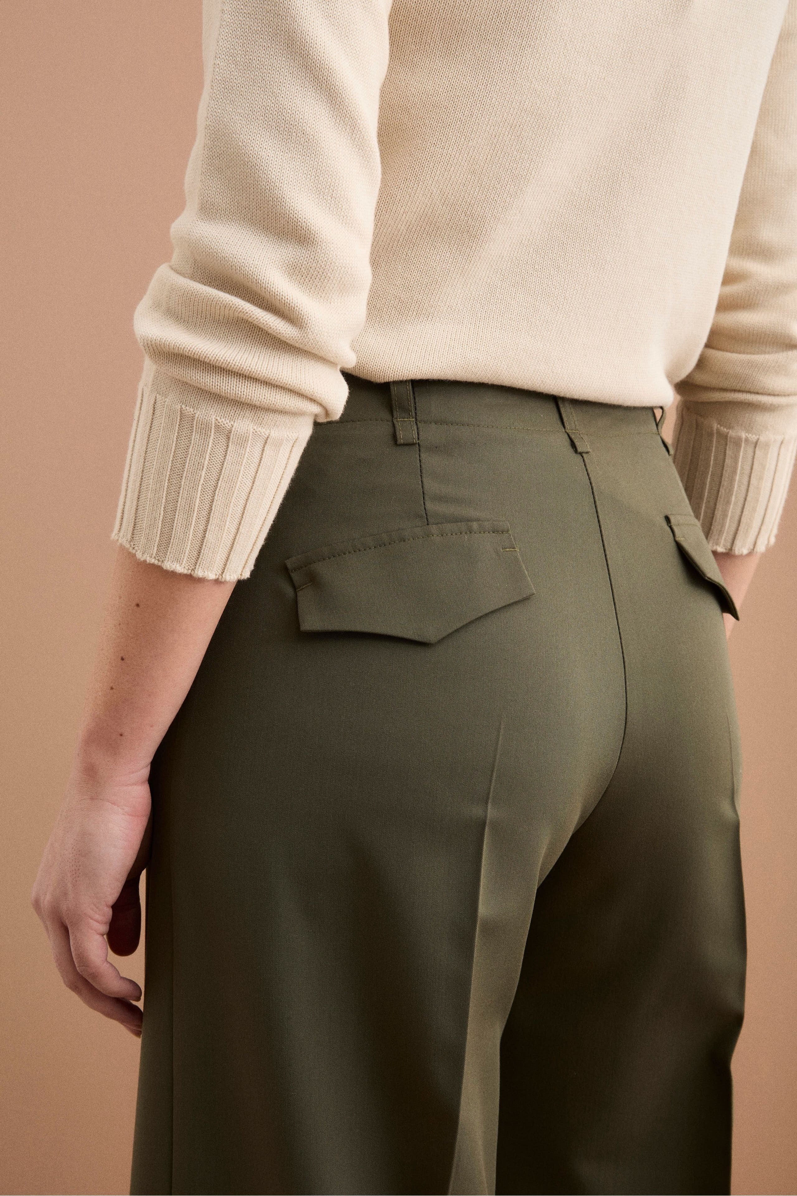 Pantalone Elegante a Palazzo con Piega - VERDONE
