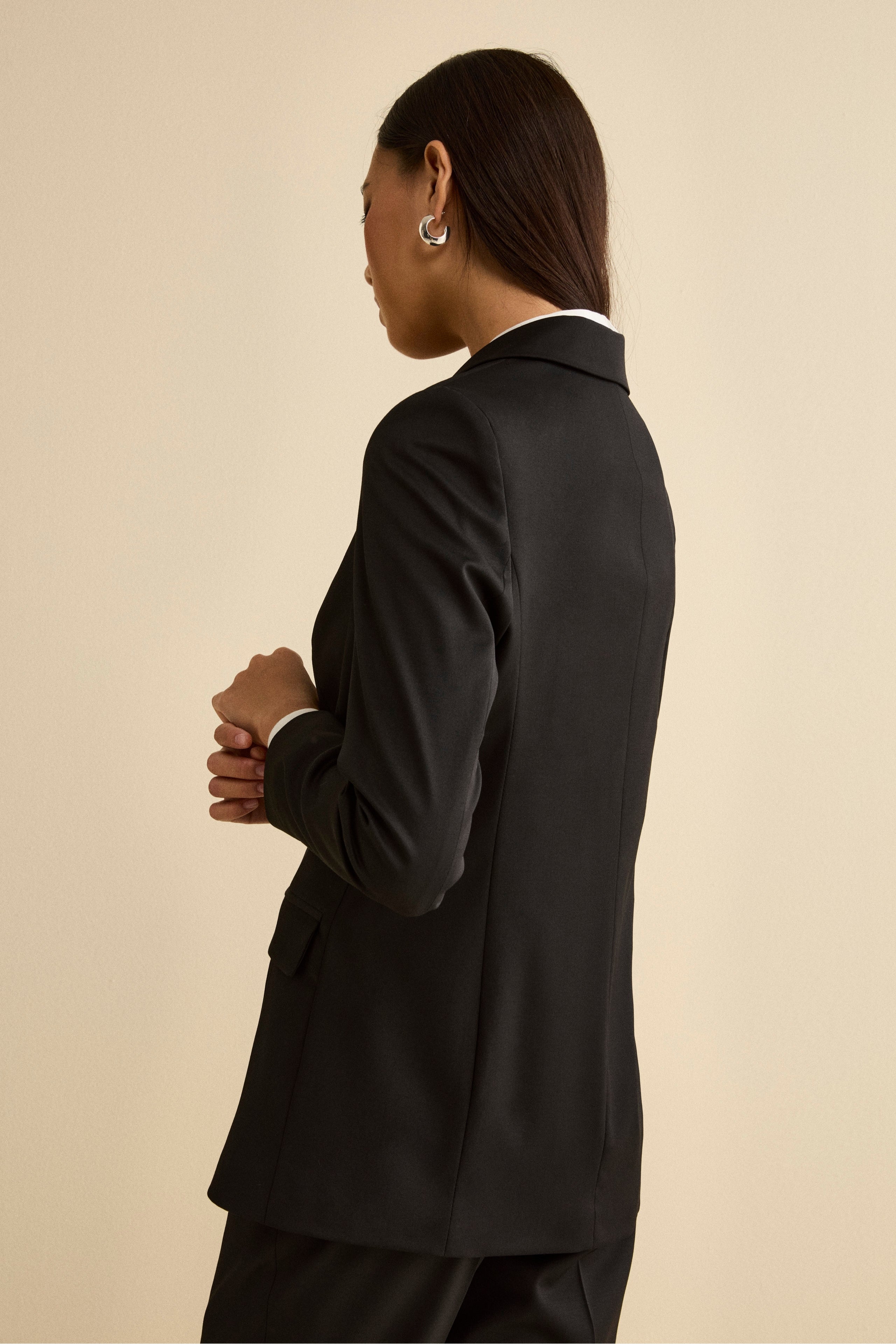 Single-Breasted Virgin Wool Suit with Classic Lapel - BLACK