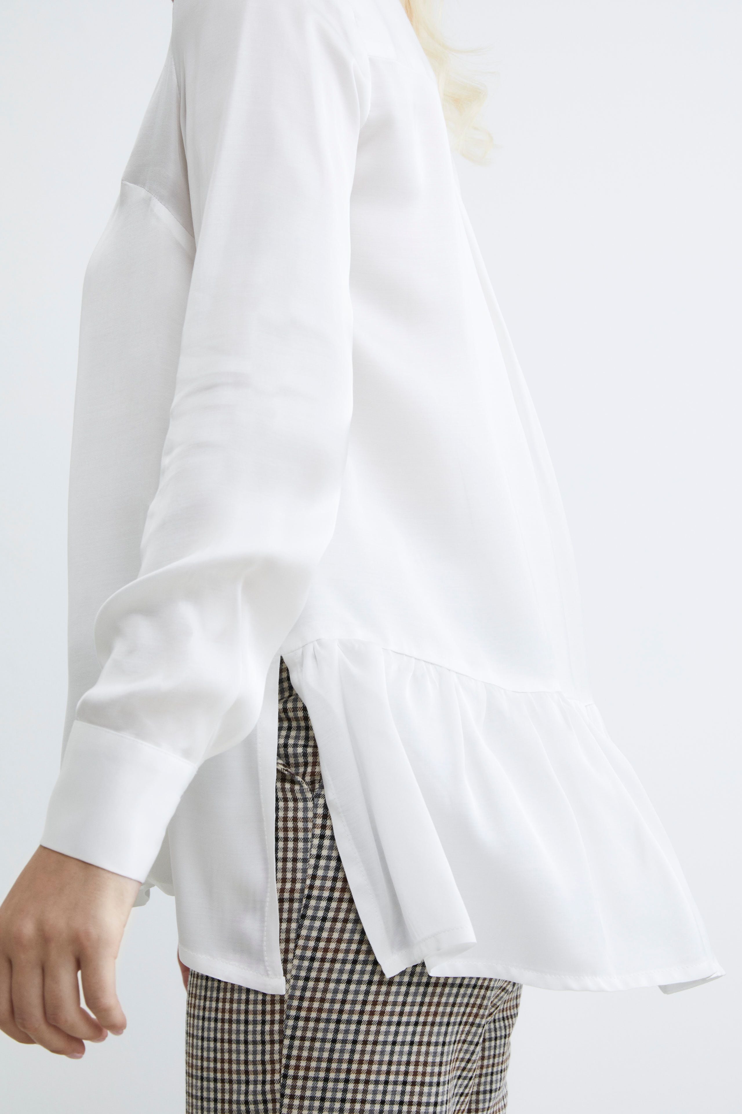 Camicia satinata elegante - PANNA