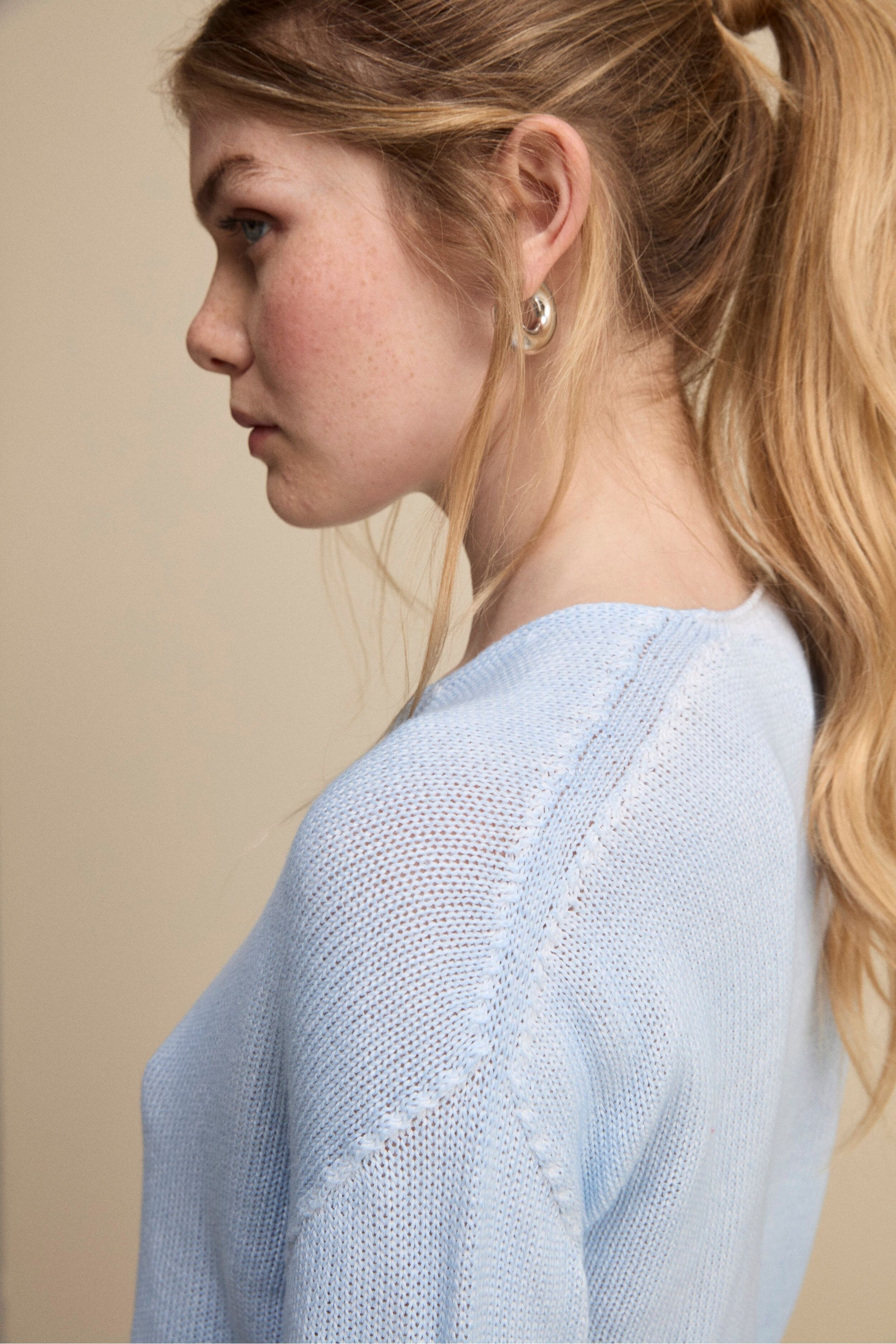 Maglia Morbida Scollo a V in Cotone - CELESTE