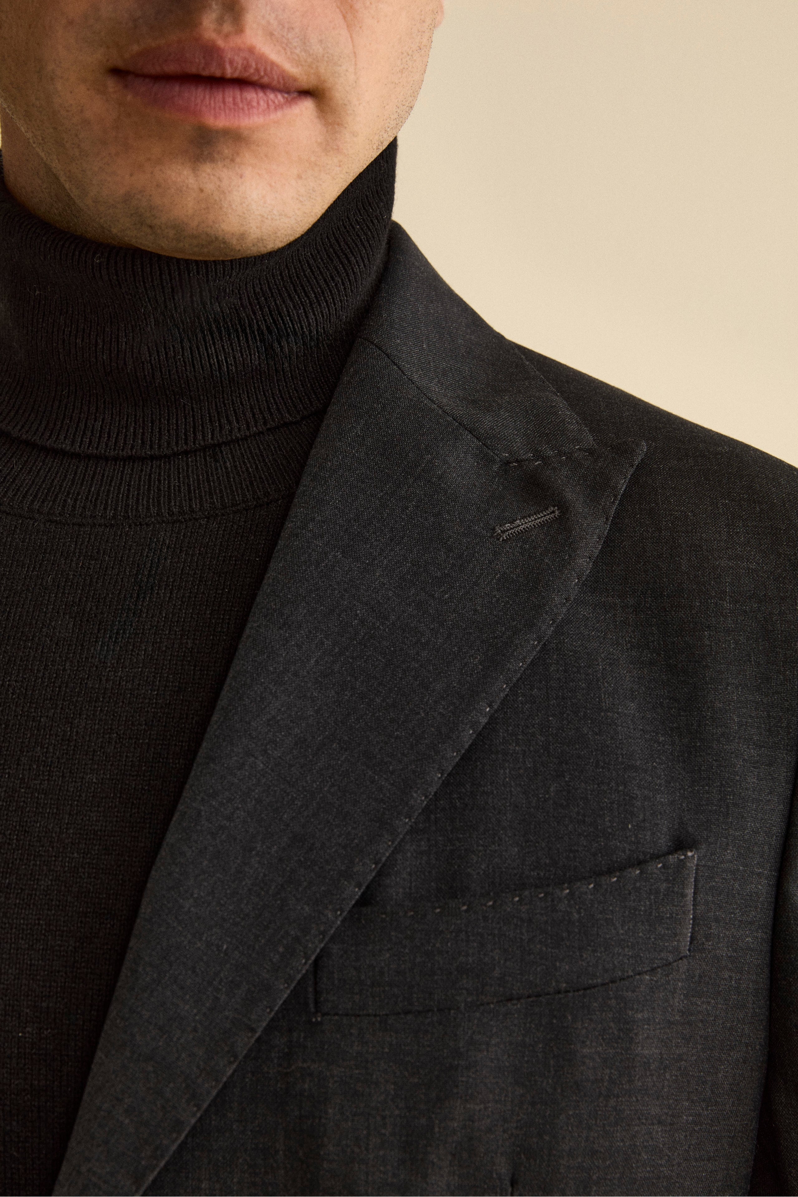 Virgin Wool Slim Fit Single-Breasted Suit with Peak Lapel - Charcoal grey