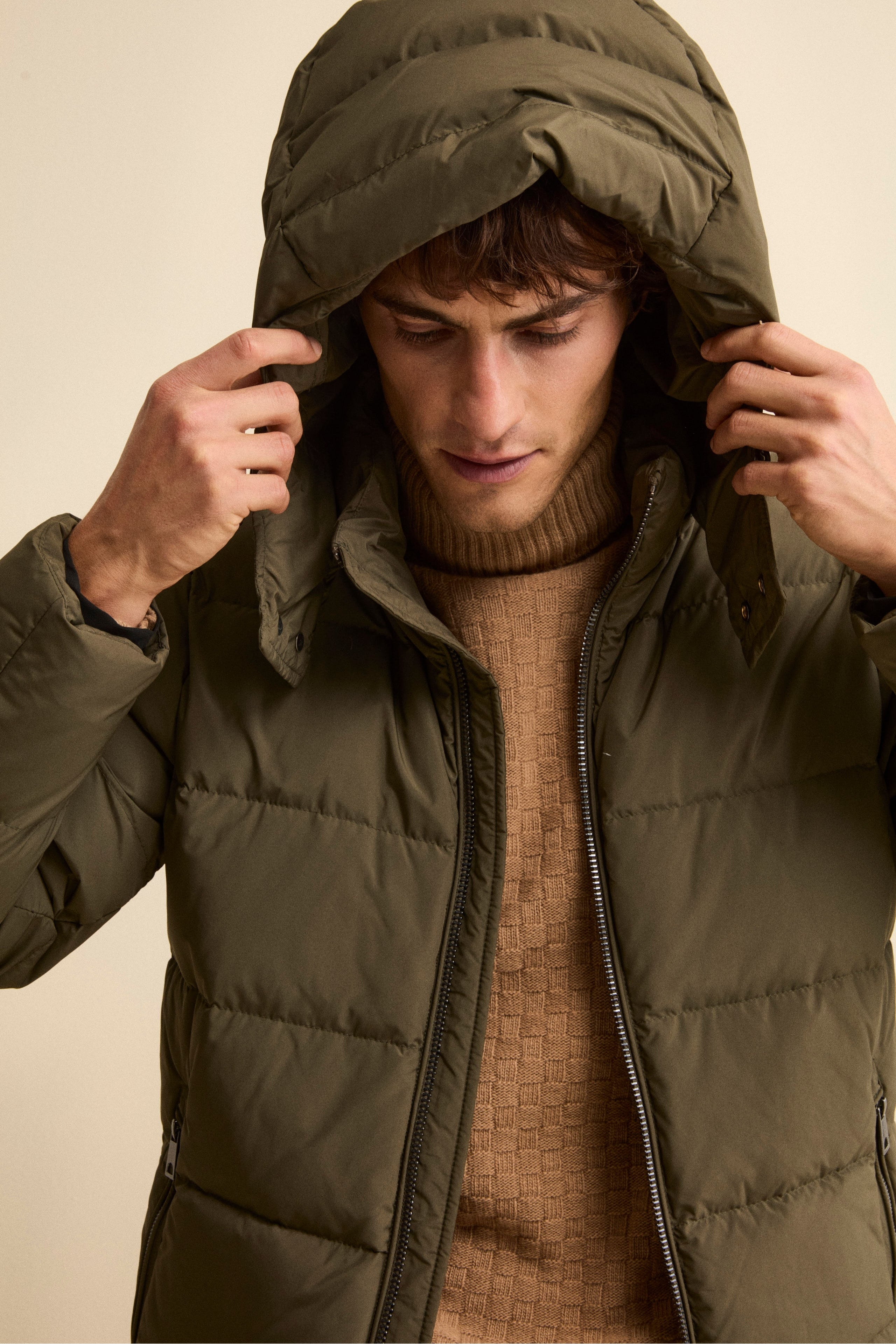 Daunenjacke mit Abnehmbarer Kapuze - Militärgrün