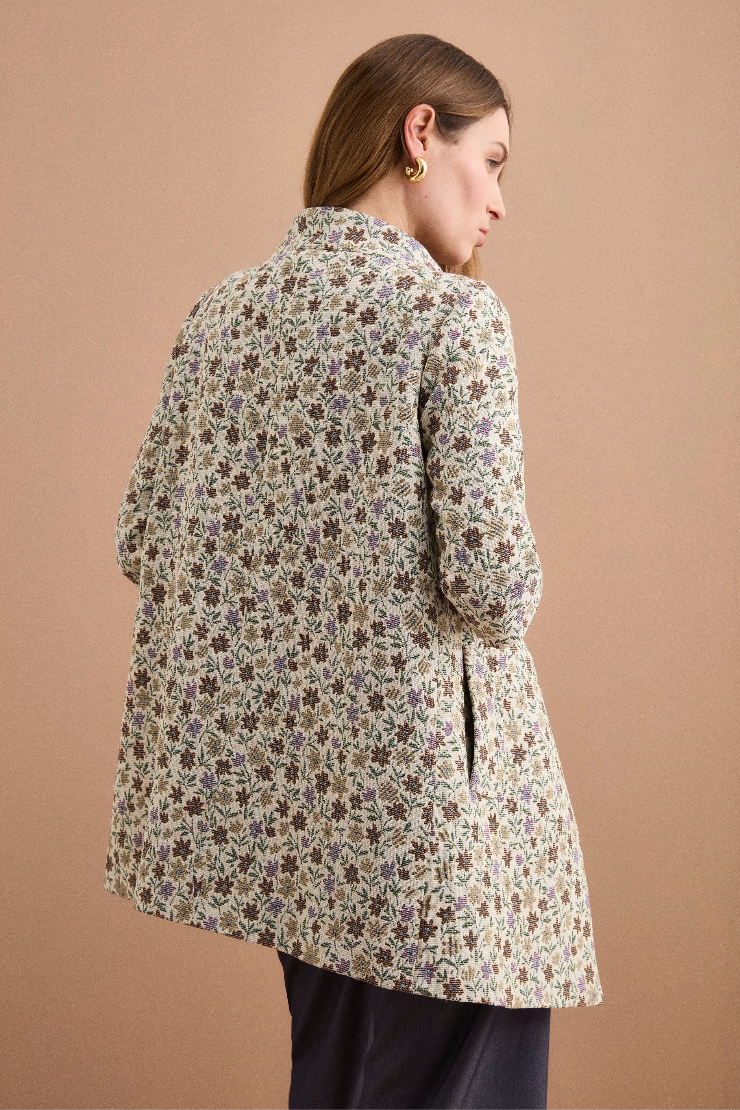 Leichter Gefütterter Mantel im Jacquardmuster - Dunkelbraunes Muster