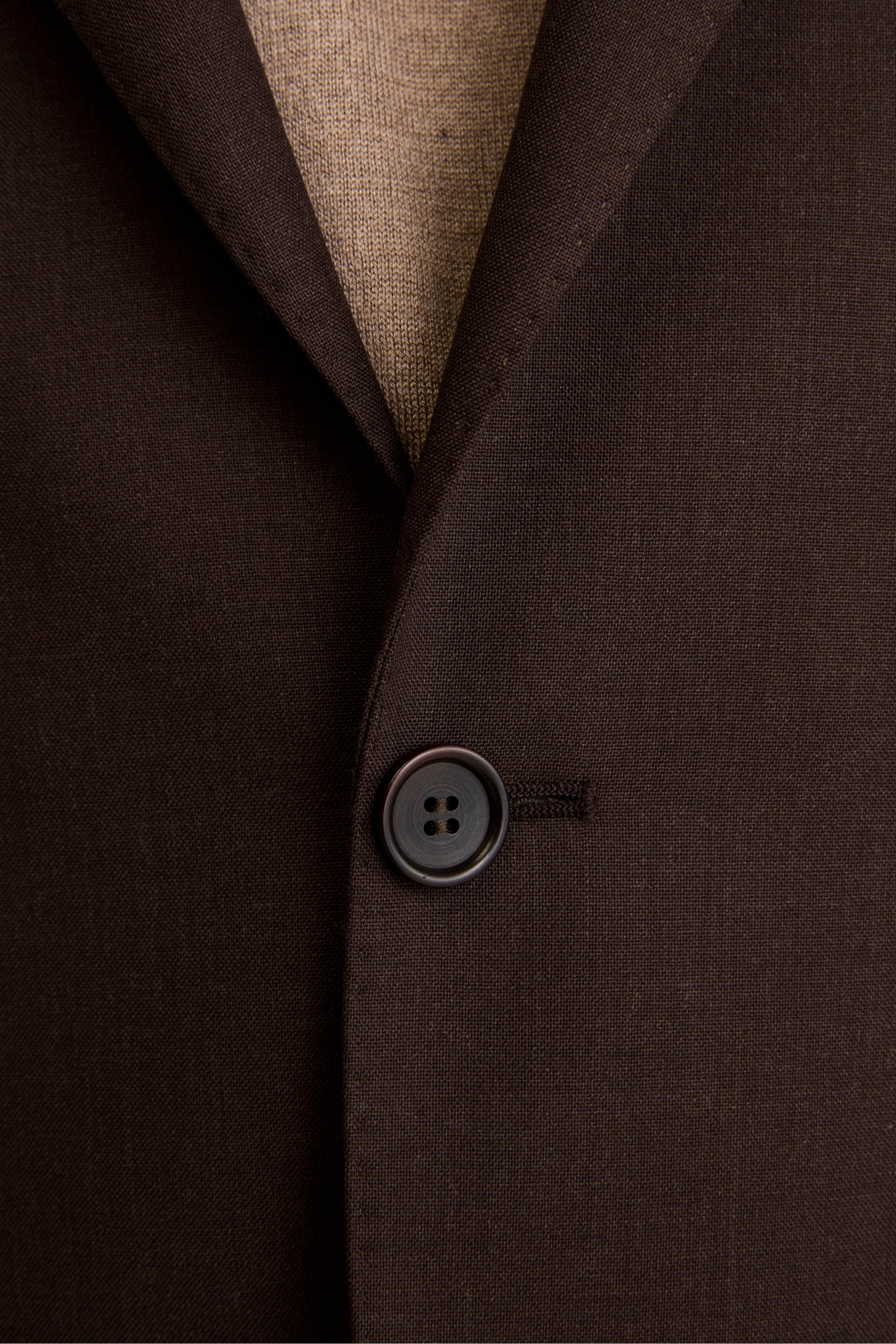 Semi-Lined Slim Fit Suit in Virgin Wool - brown