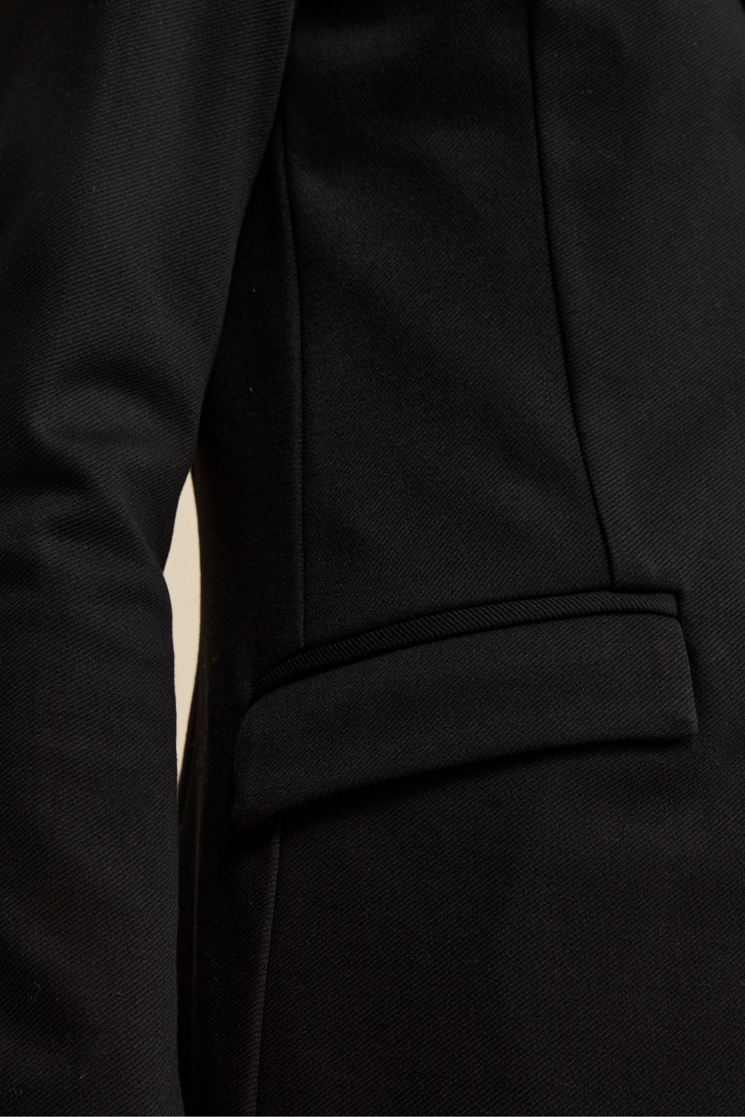 Elegant Unlined Blazer with Notch Lapels - BLACK