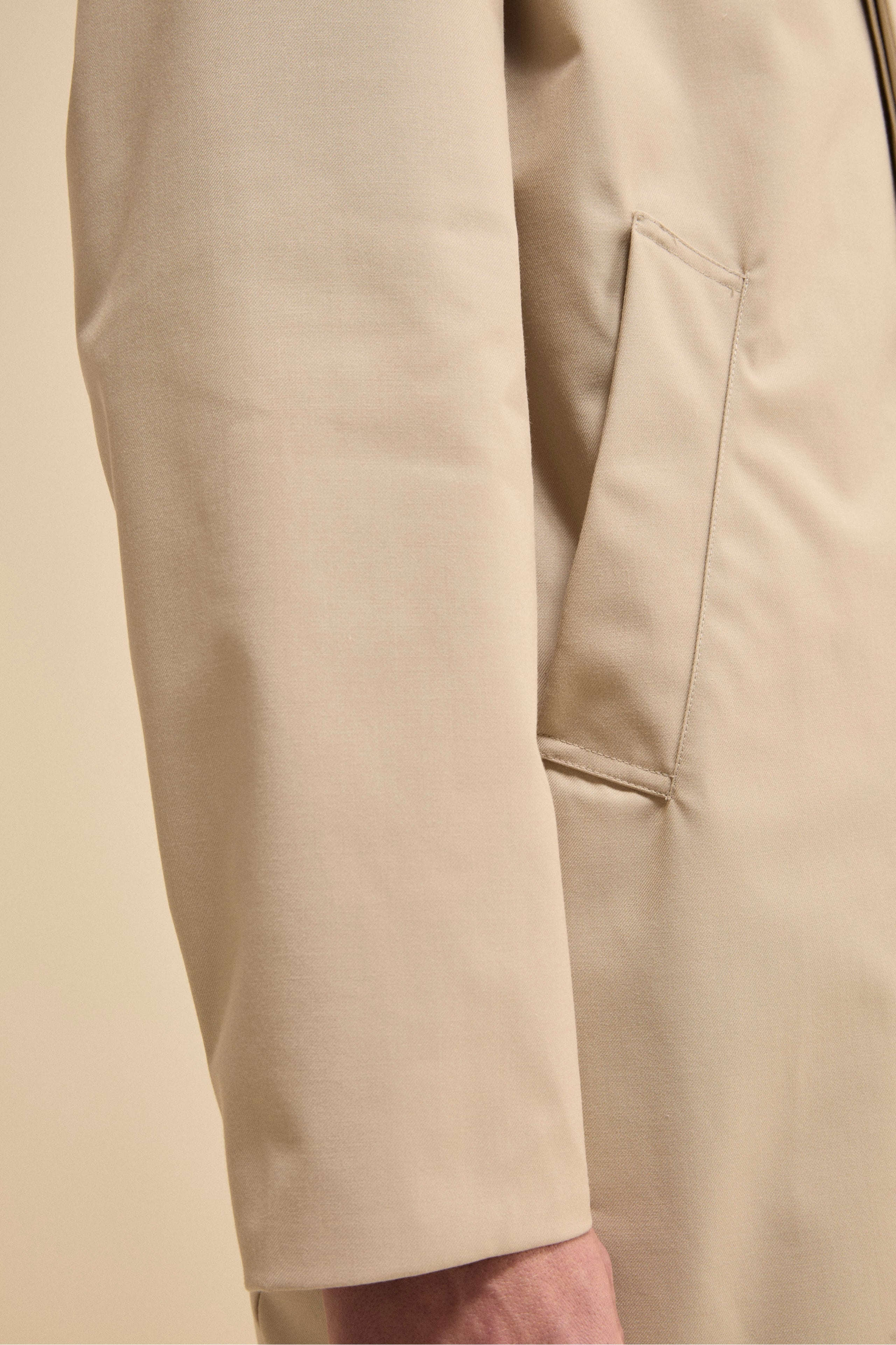 Trench Impermeabile con Pettorina - BEIGE