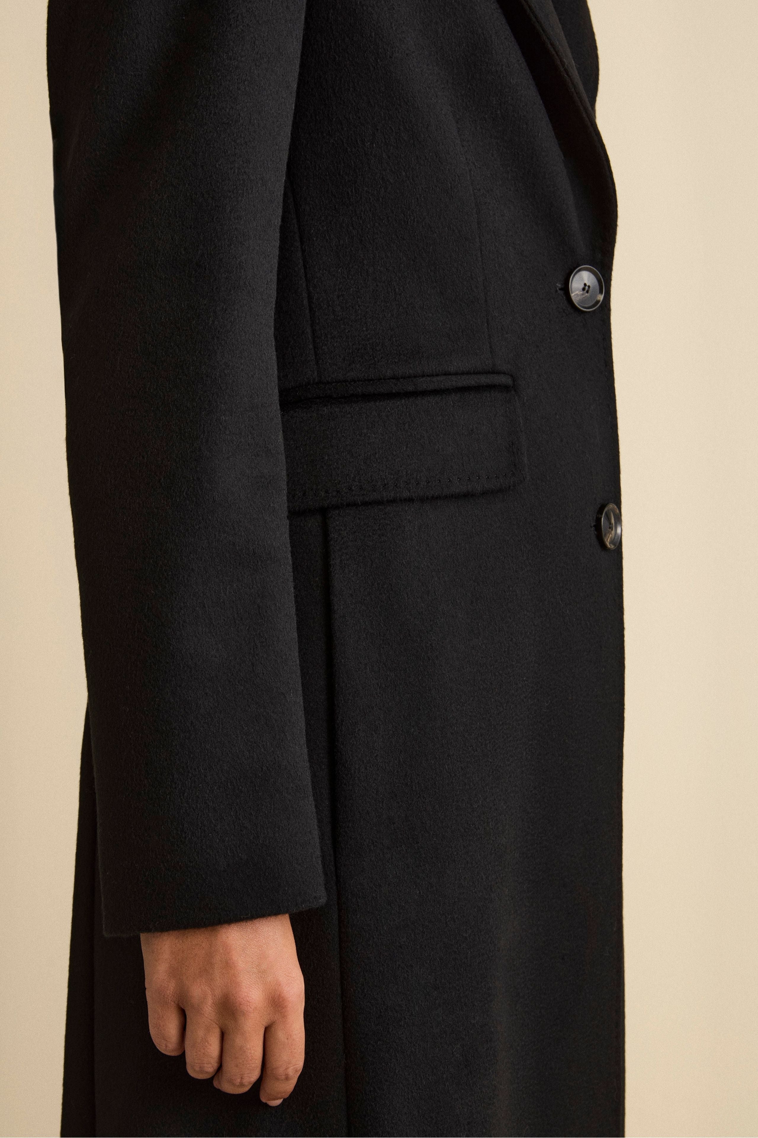Long Single-Breasted Coat in Virgin Wool - BLACK
