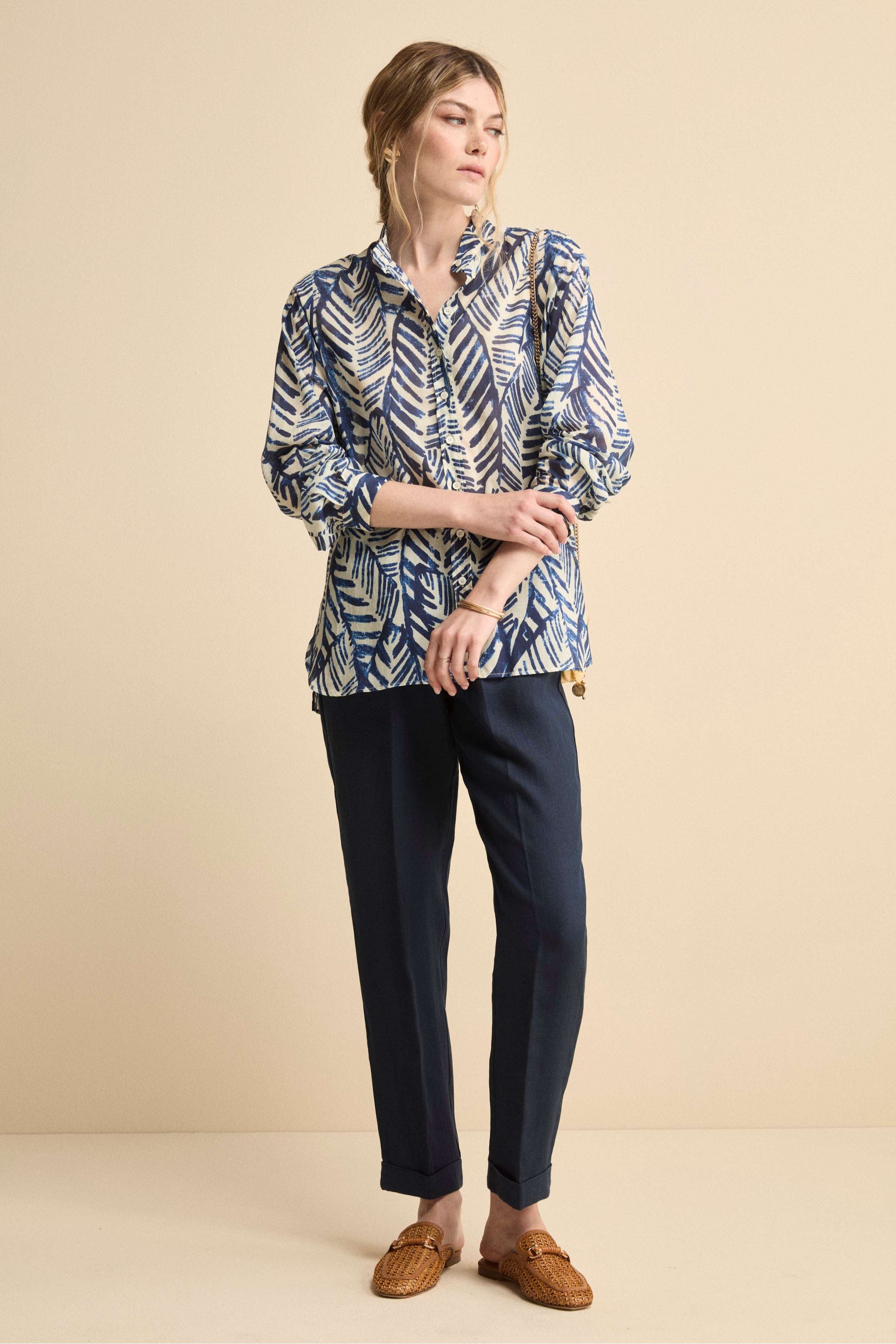 Pantalone Morbido in Lino con Risvolto - BLU
