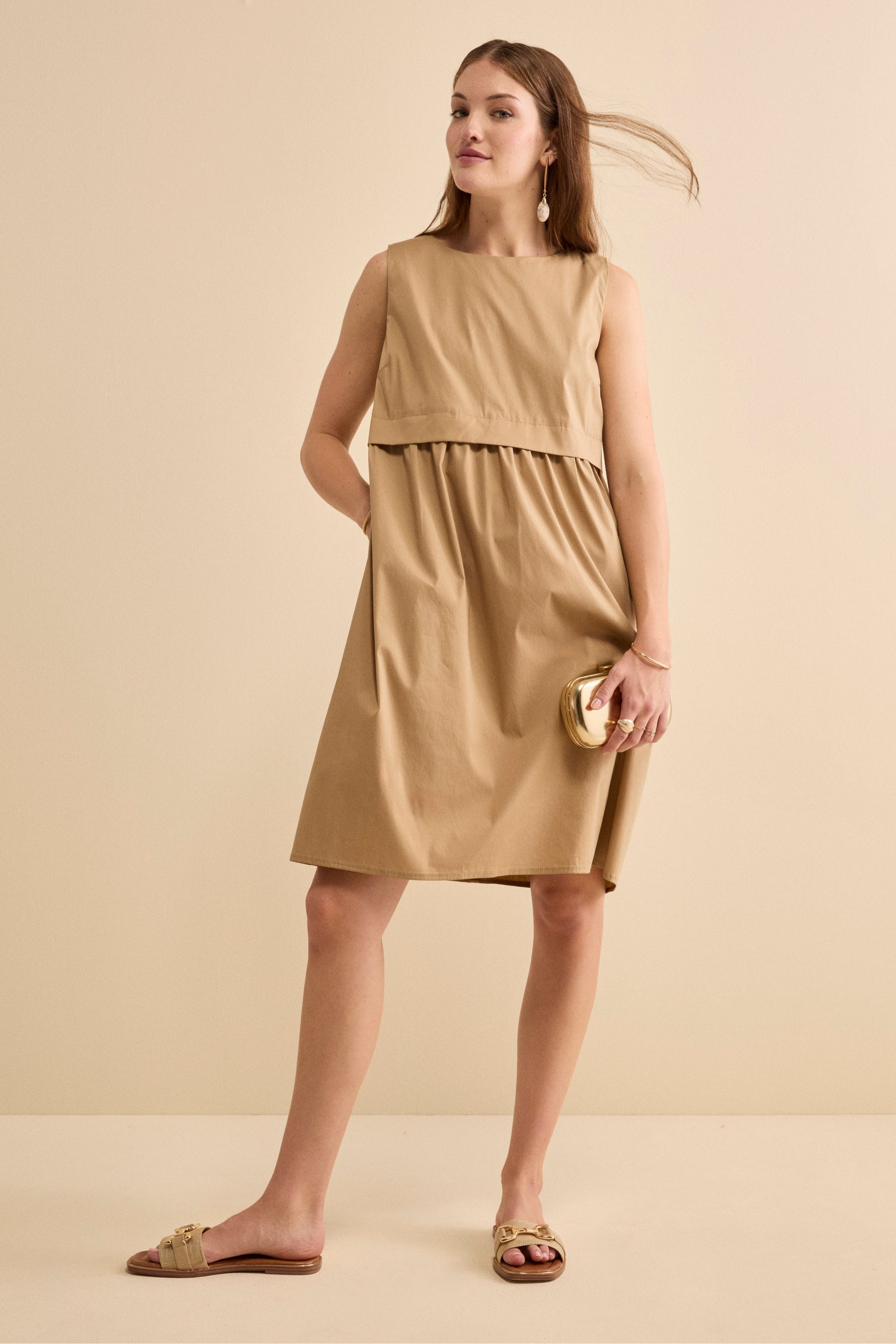 Abito Midi Smanicato in Tela - CAMMELLO