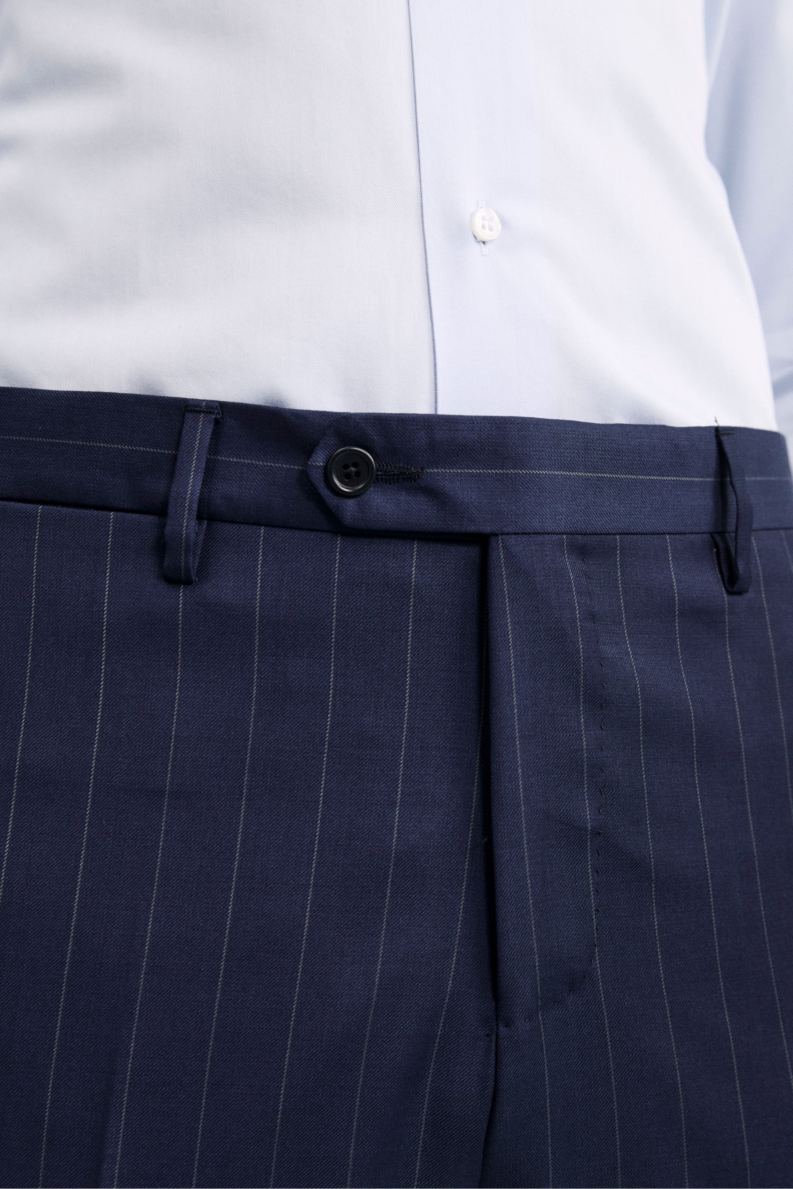 Abito Gessato Monopetto Comfort Fit in Lana Vergine - BLU APERTO GESSATO